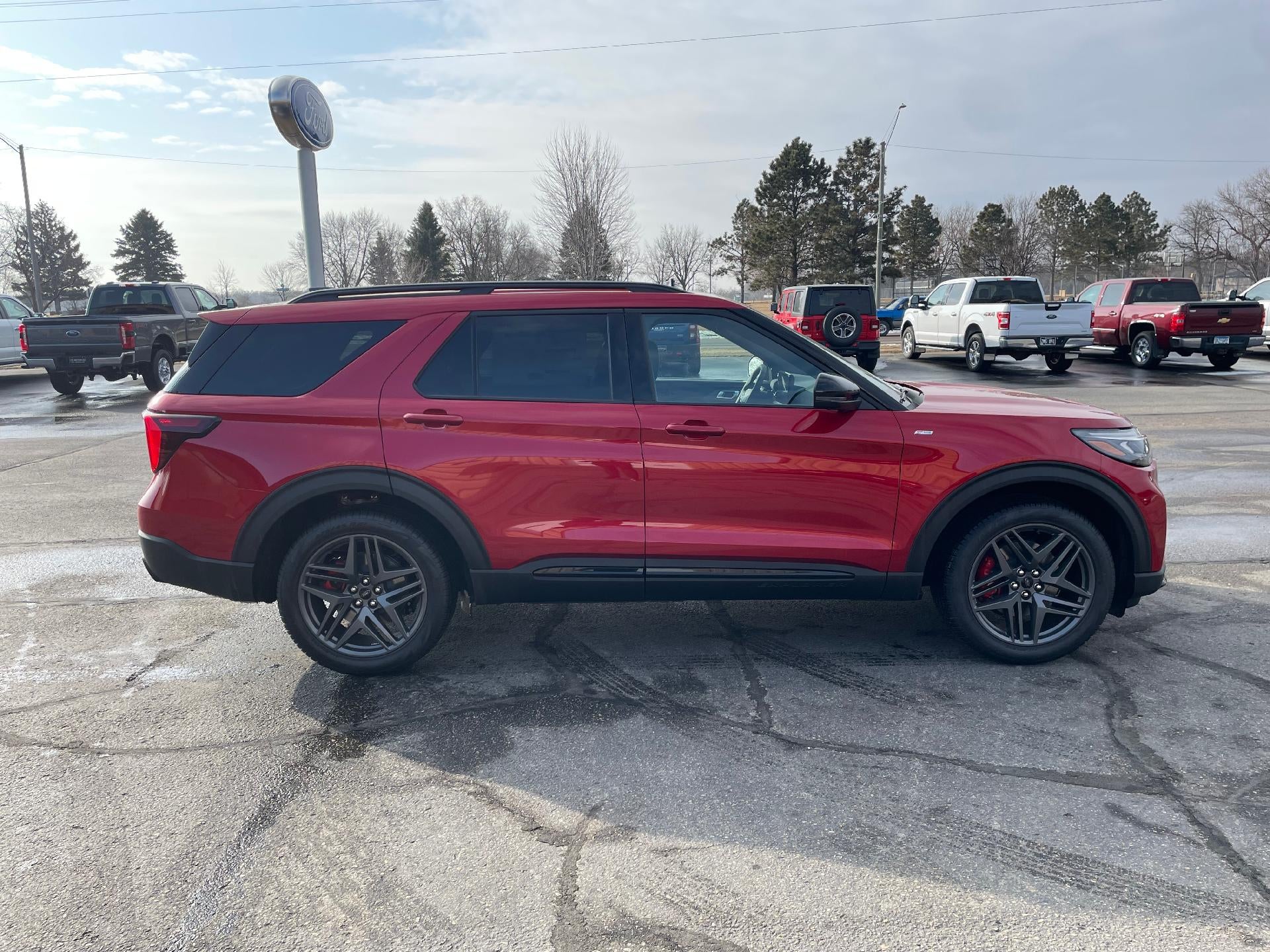 2026 Ford Explorer ST-Line