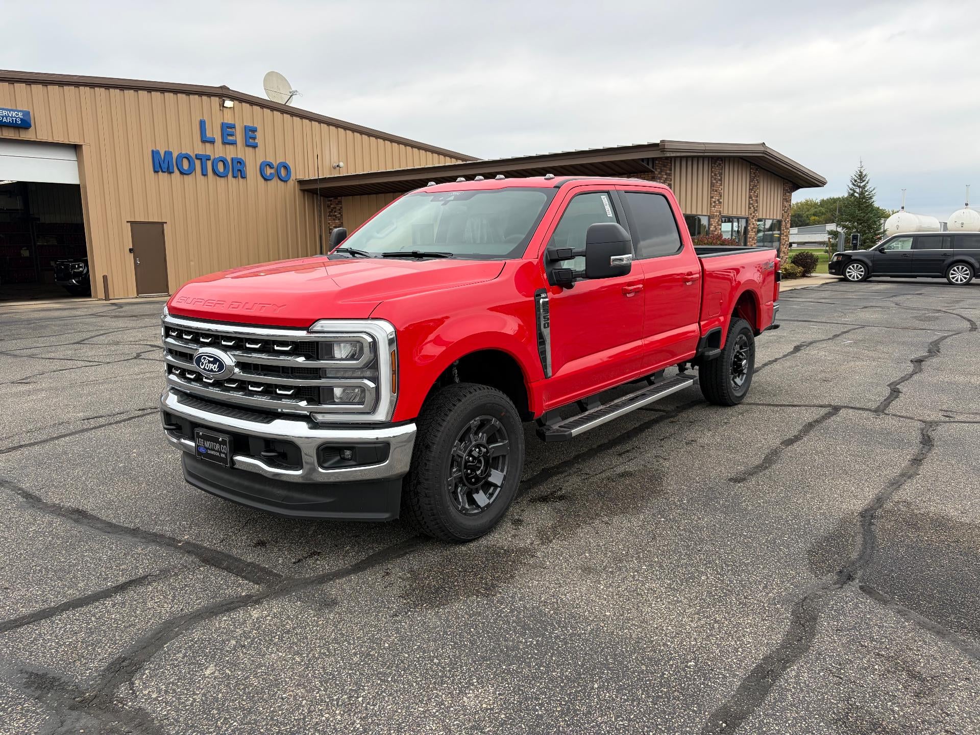 2027 Ford Super Duty F-350® XLT