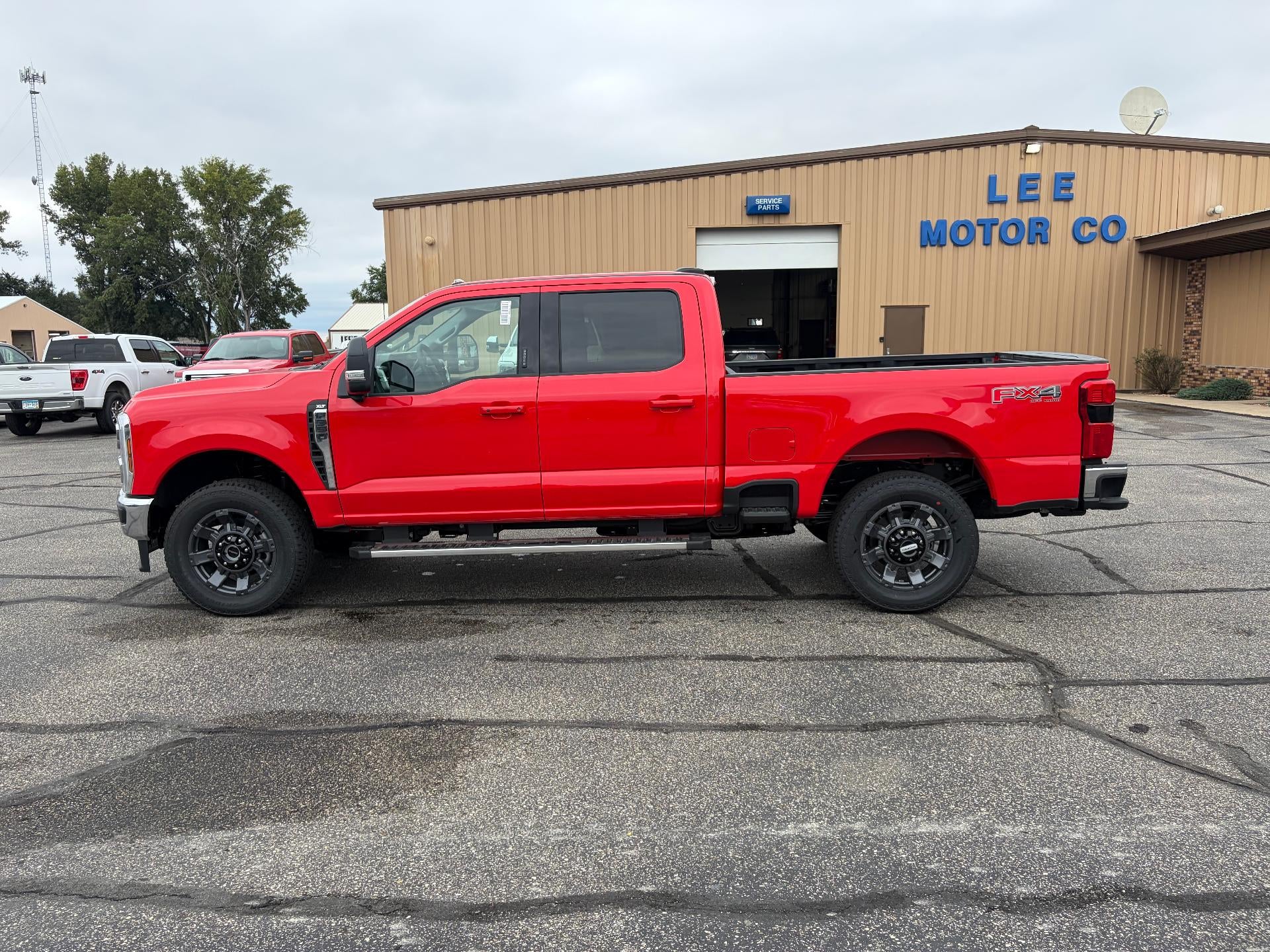2027 Ford Super Duty F-350® XLT