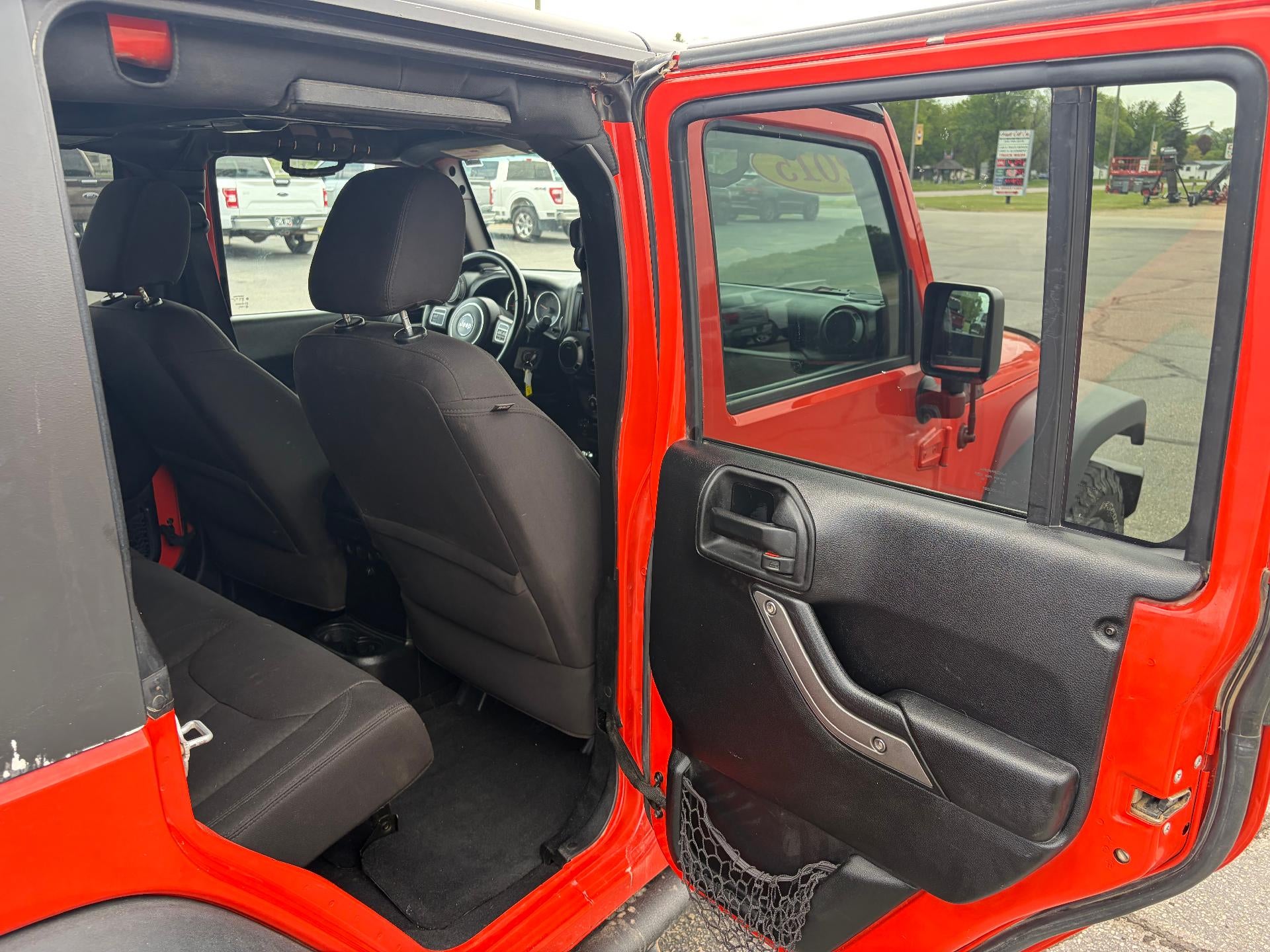 2015 Jeep Wrangler Unlimited 4WD 4dr Sport