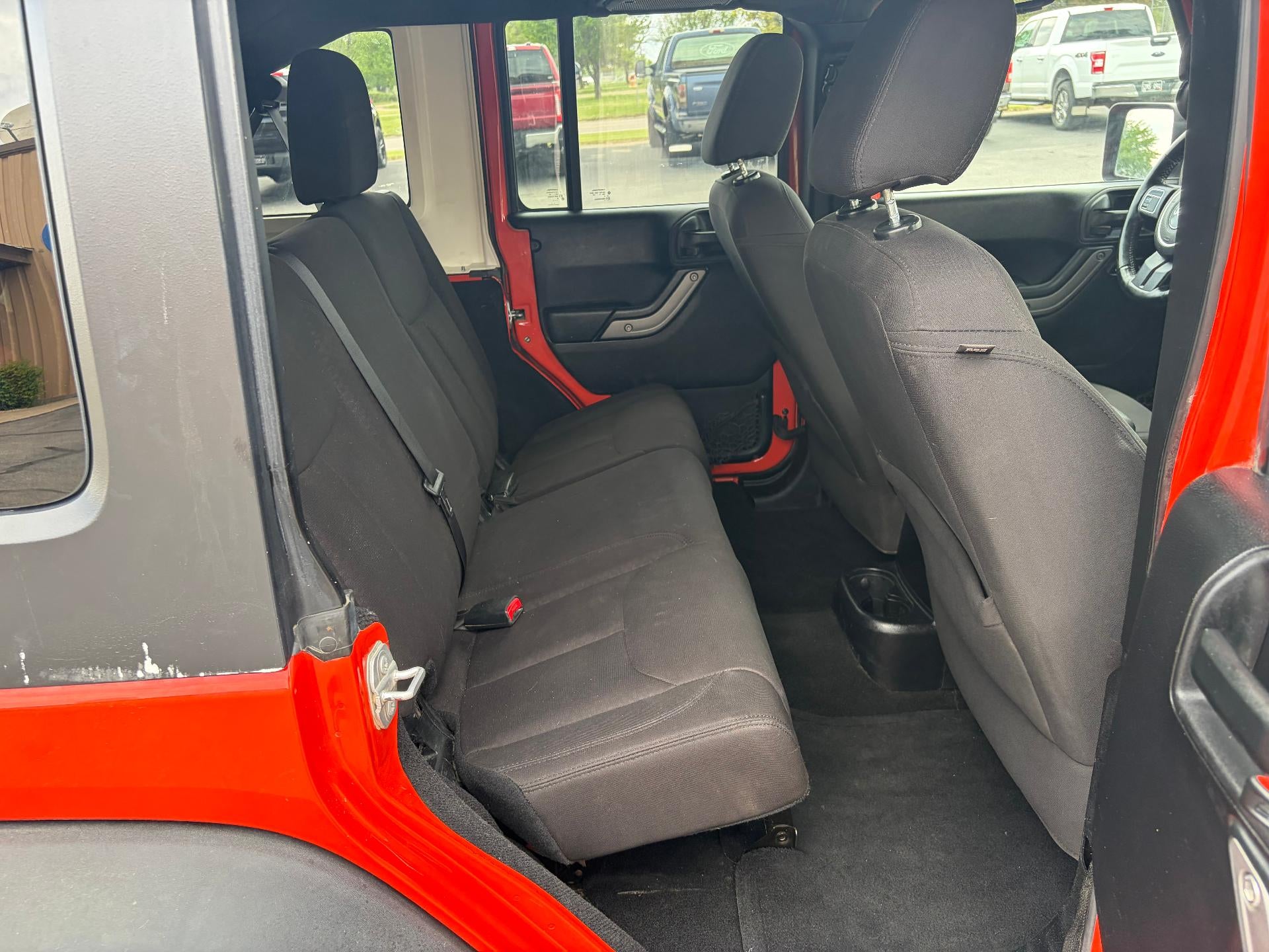 2015 Jeep Wrangler Unlimited 4WD 4dr Sport