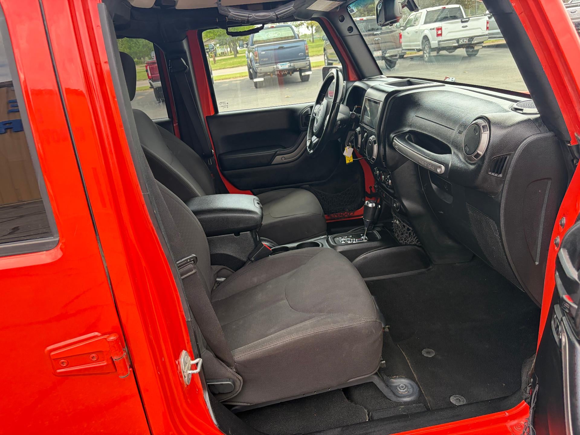 2015 Jeep Wrangler Unlimited 4WD 4dr Sport