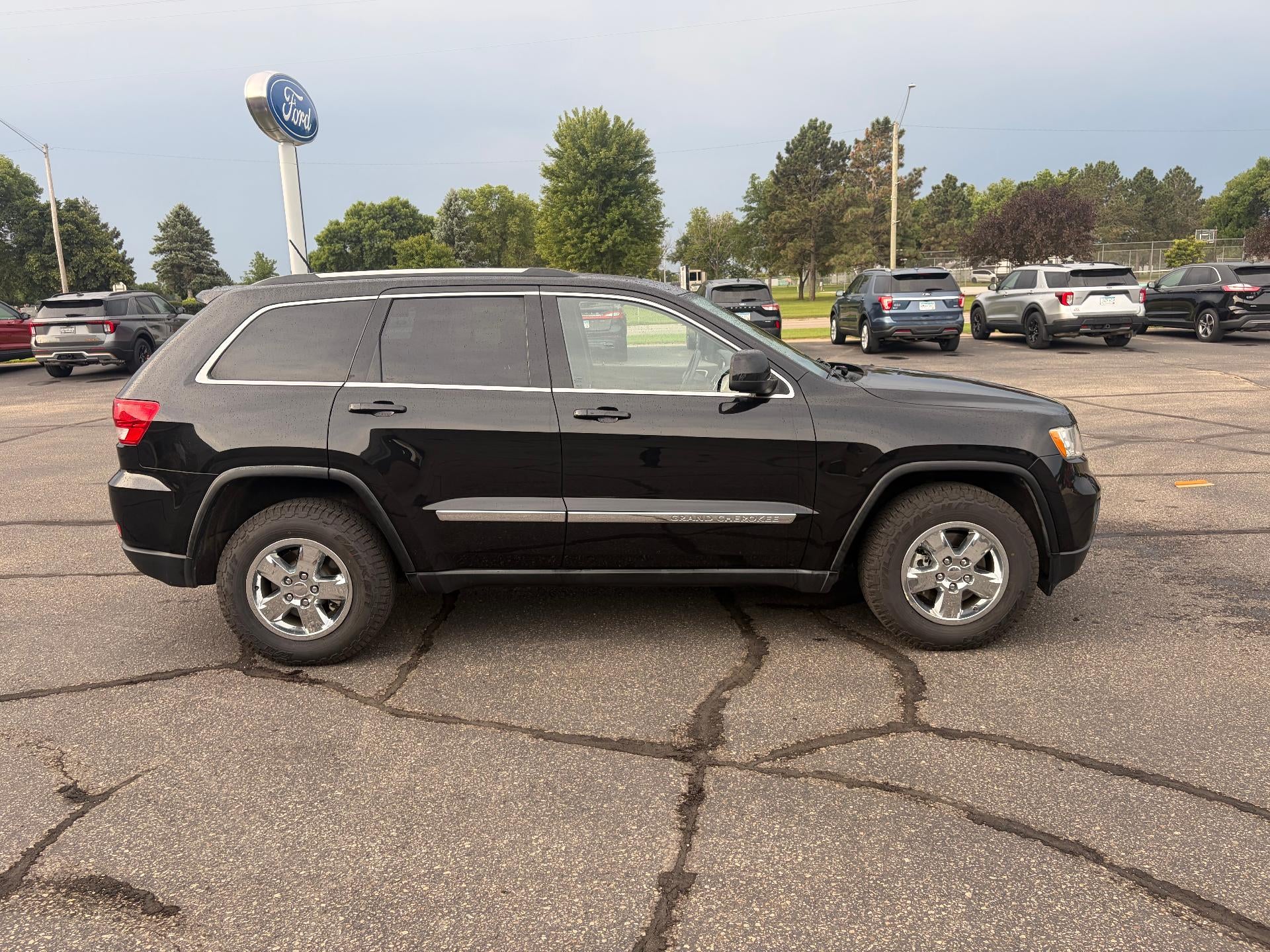 2012 Jeep Grand Cherokee 4WD 4dr Laredo