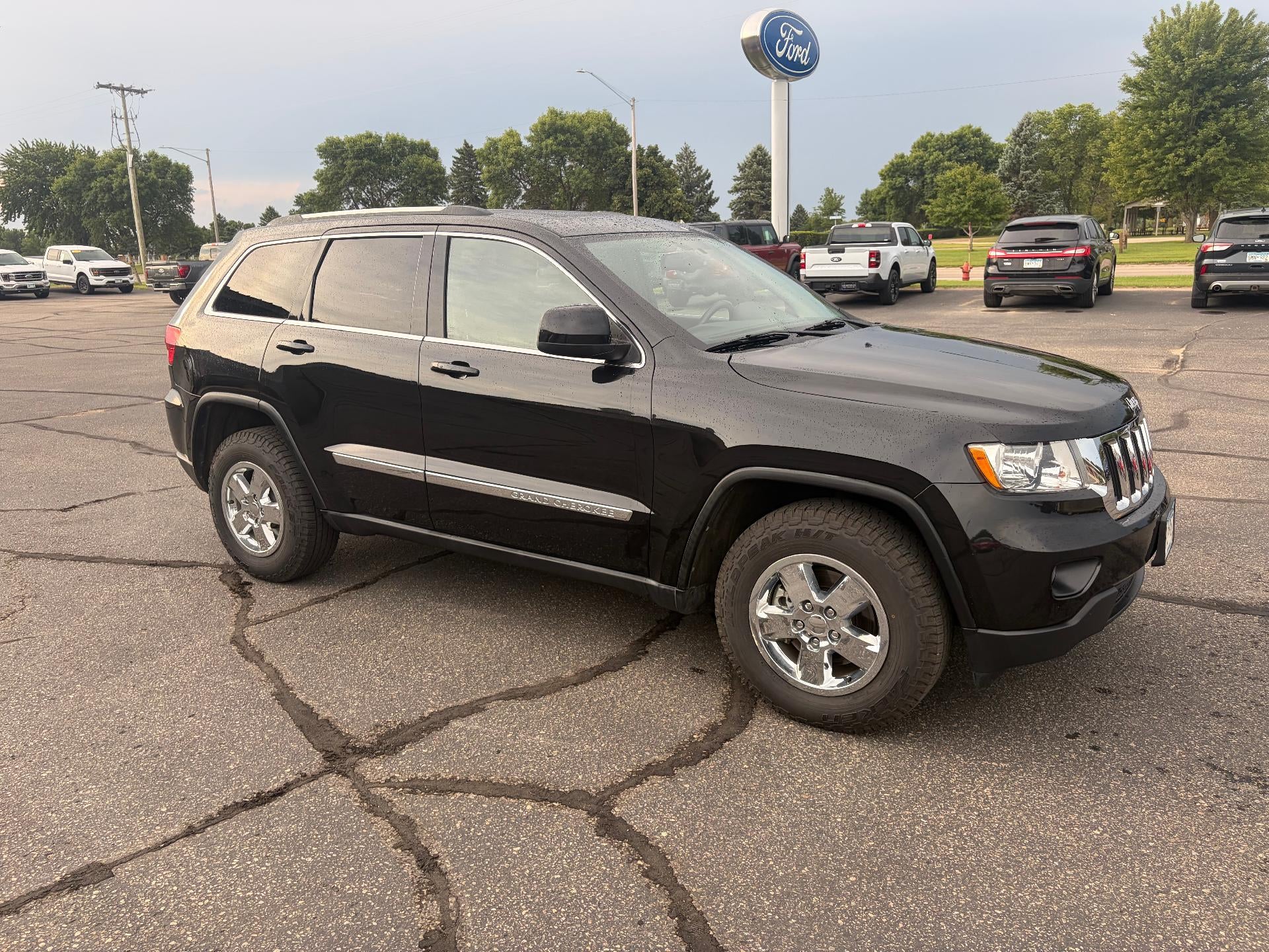 2012 Jeep Grand Cherokee 4WD 4dr Laredo