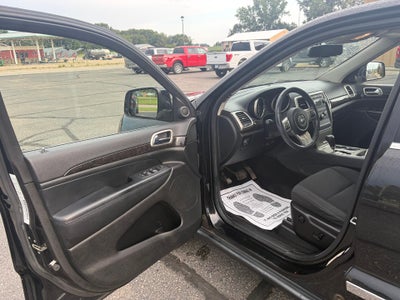 2012 Jeep Grand Cherokee 4WD 4dr Laredo