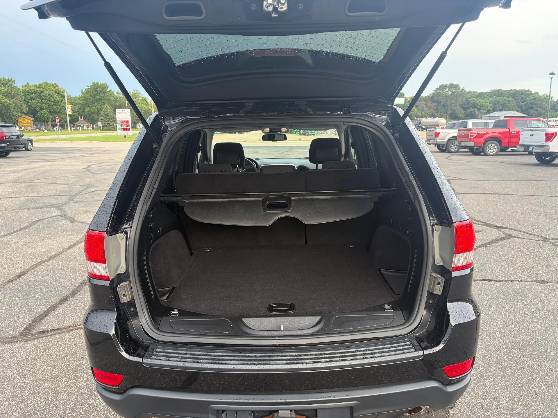2012 Jeep Grand Cherokee 4WD 4dr Laredo