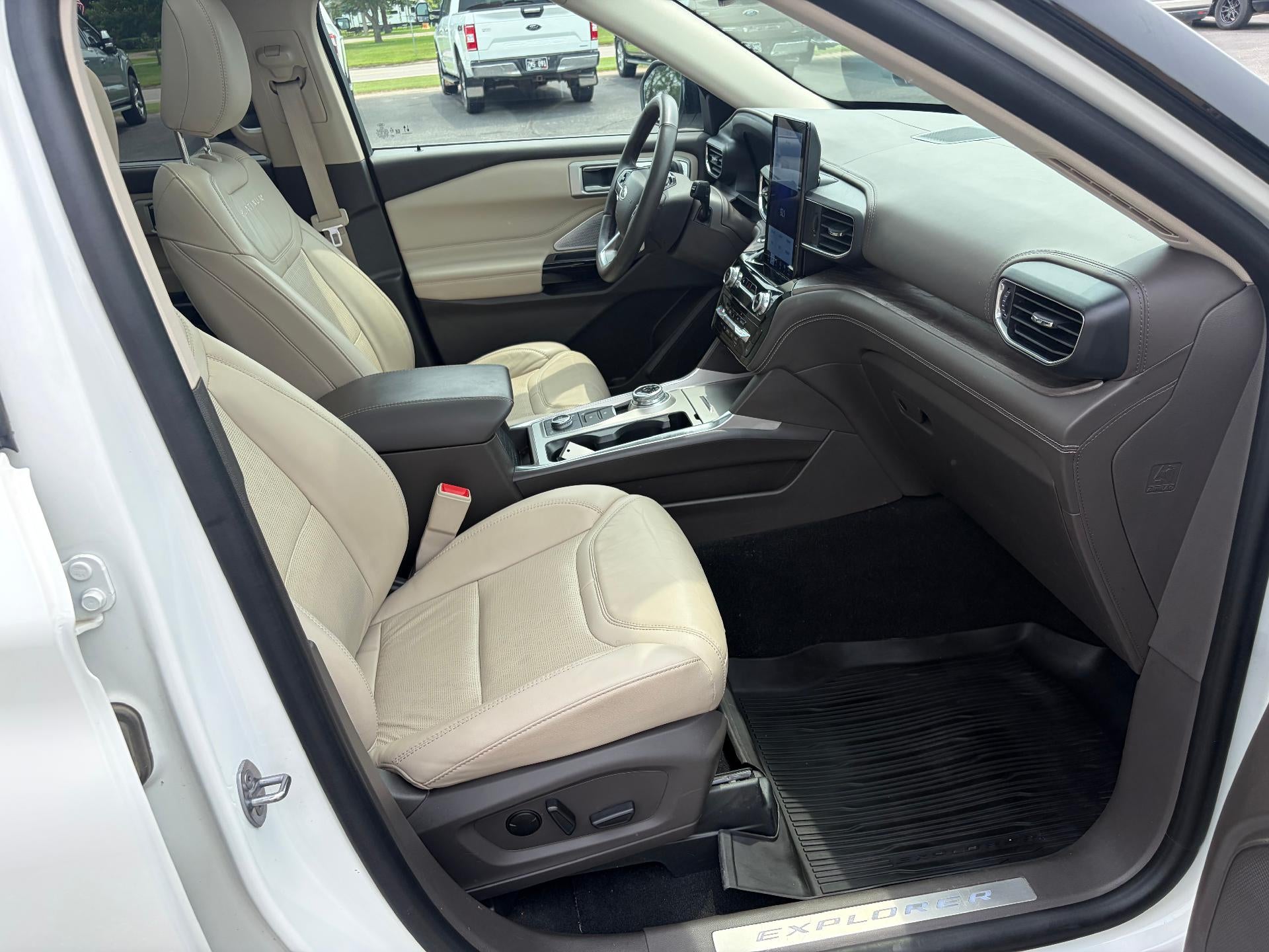 2024 Ford Explorer Platinum 4WD