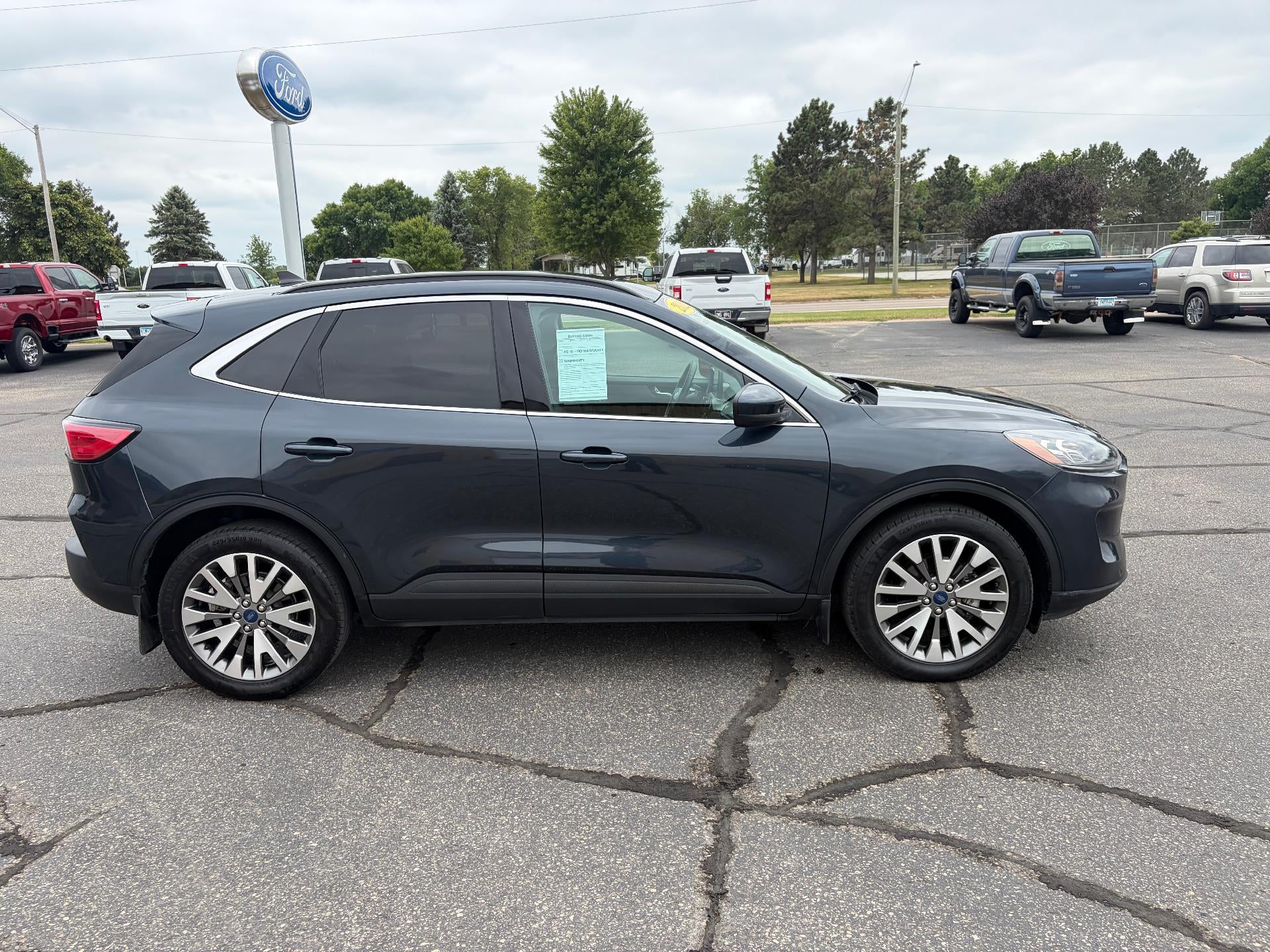 2022 Ford Escape Titanium AWD