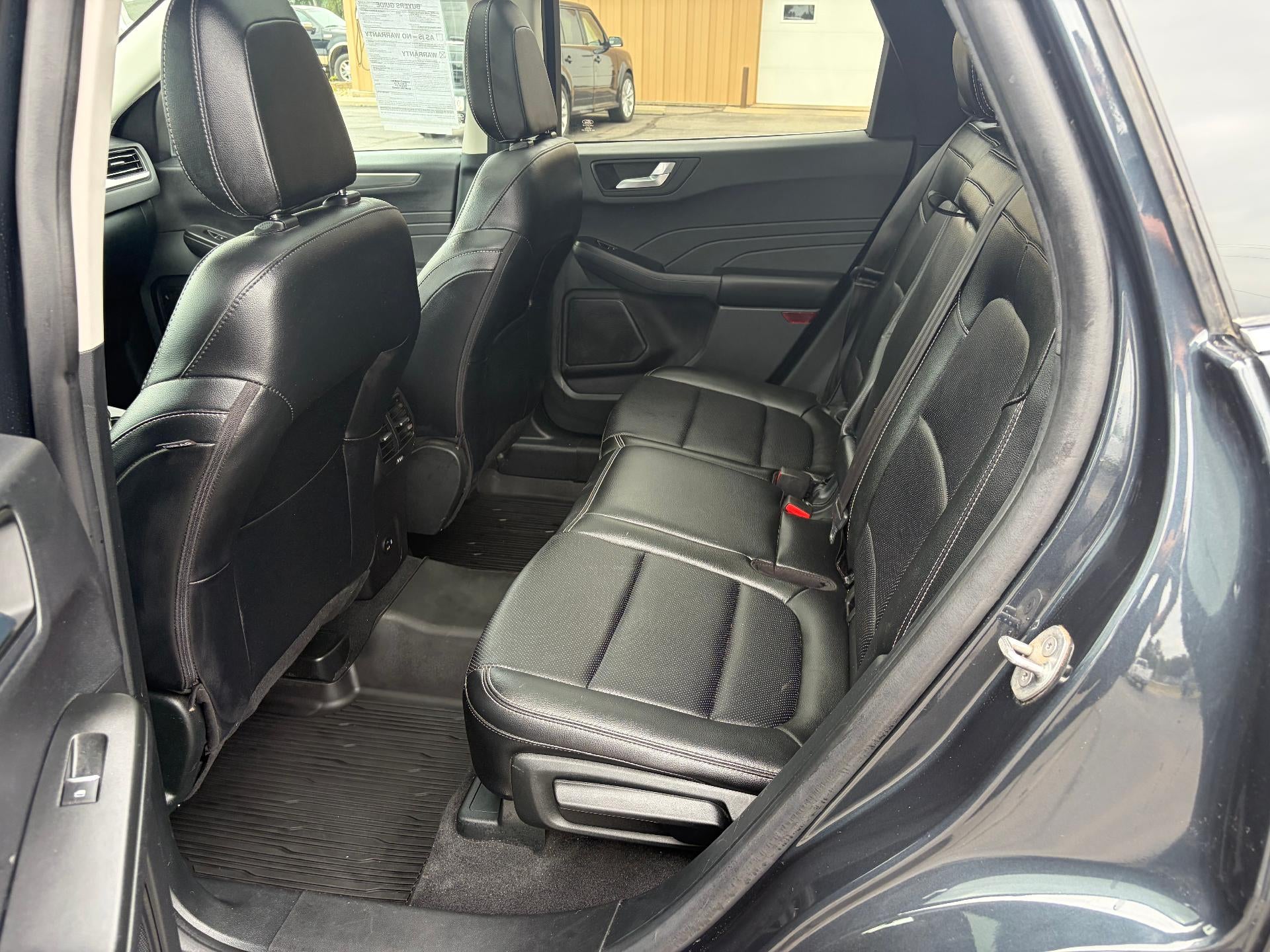 2022 Ford Escape Titanium AWD