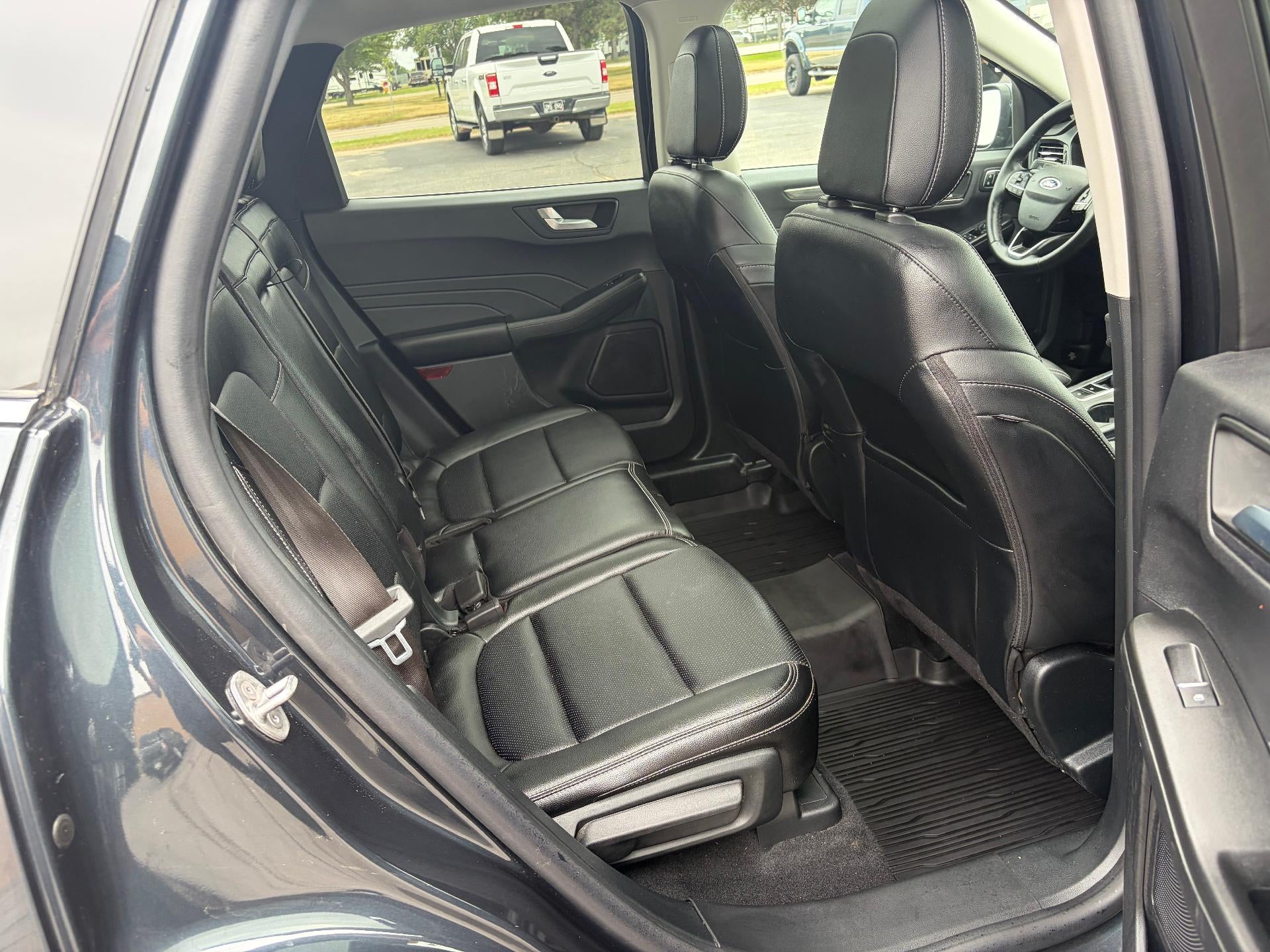 2022 Ford Escape Titanium AWD