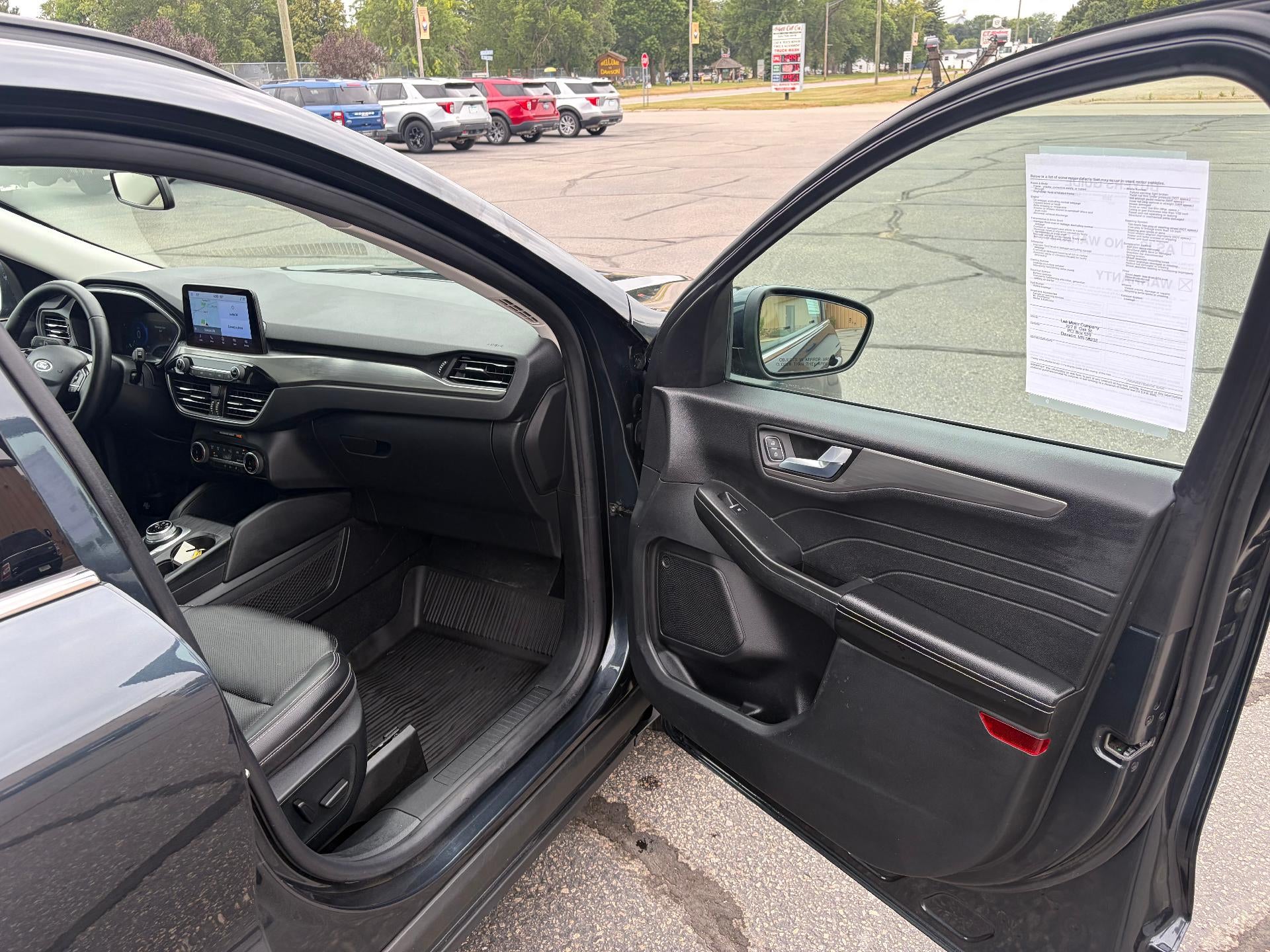 2022 Ford Escape Titanium AWD