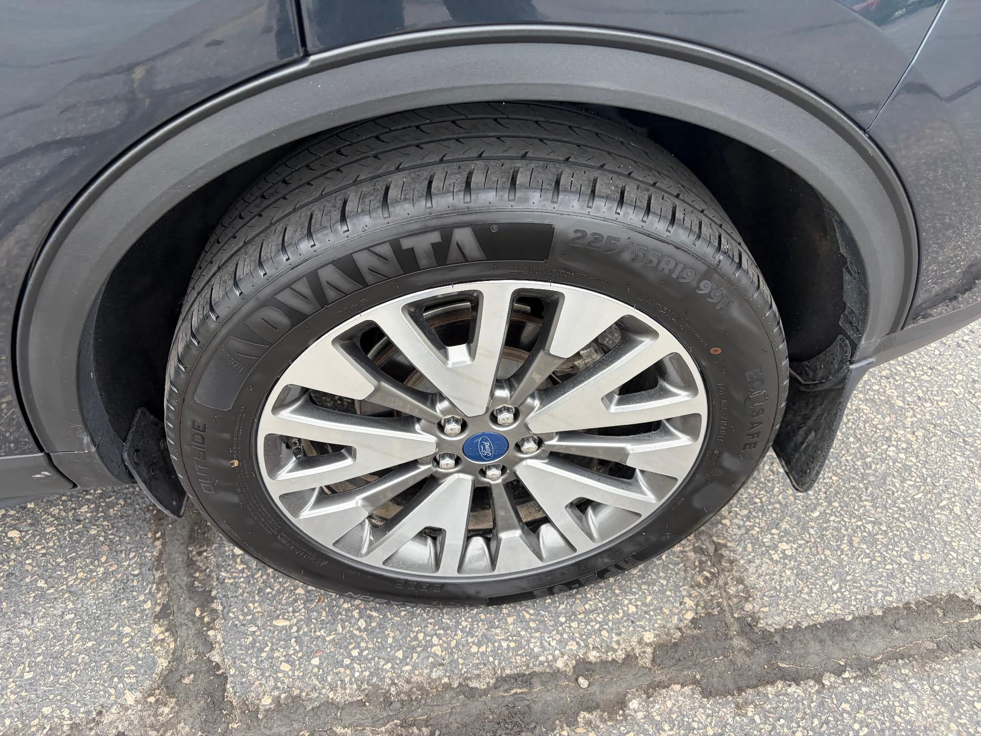 2022 Ford Escape Titanium AWD