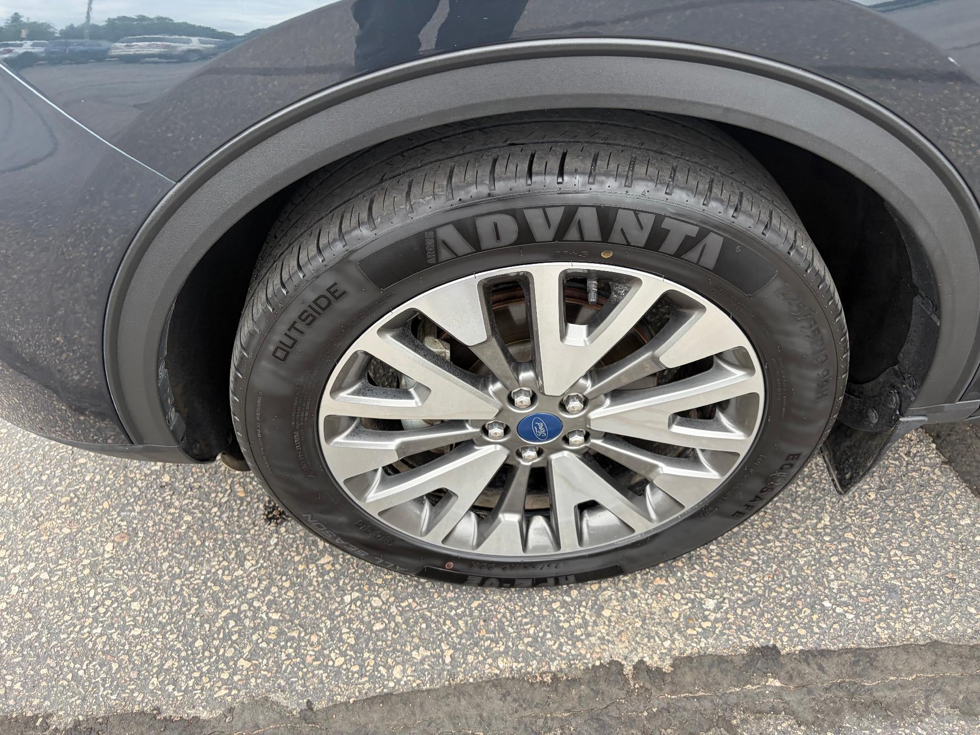 2022 Ford Escape Titanium AWD