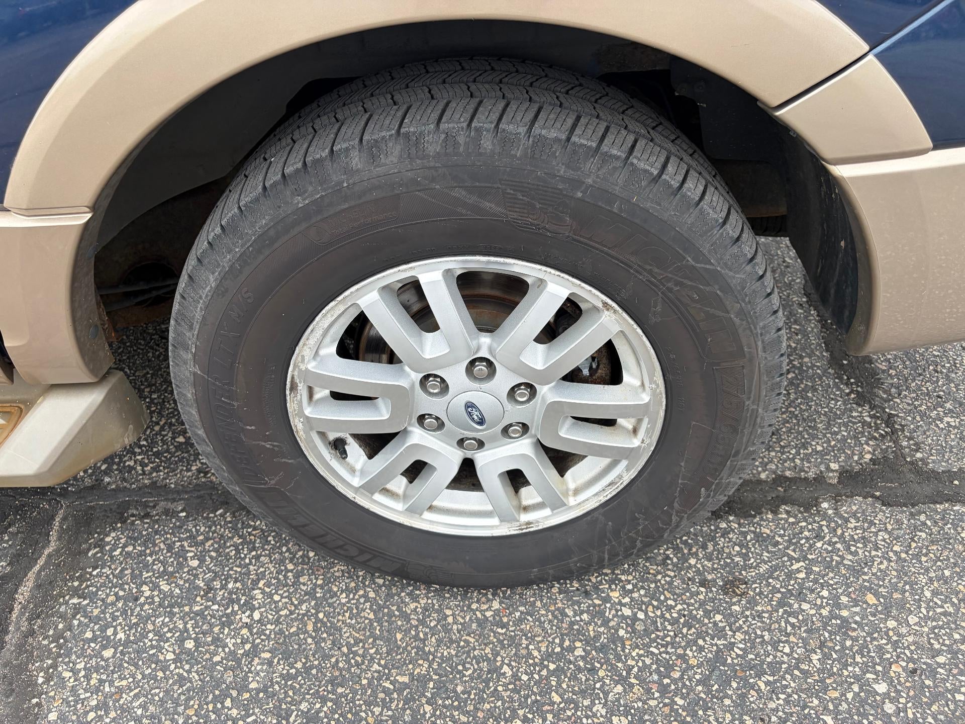 2013 Ford Expedition EL 4WD 4dr XLT