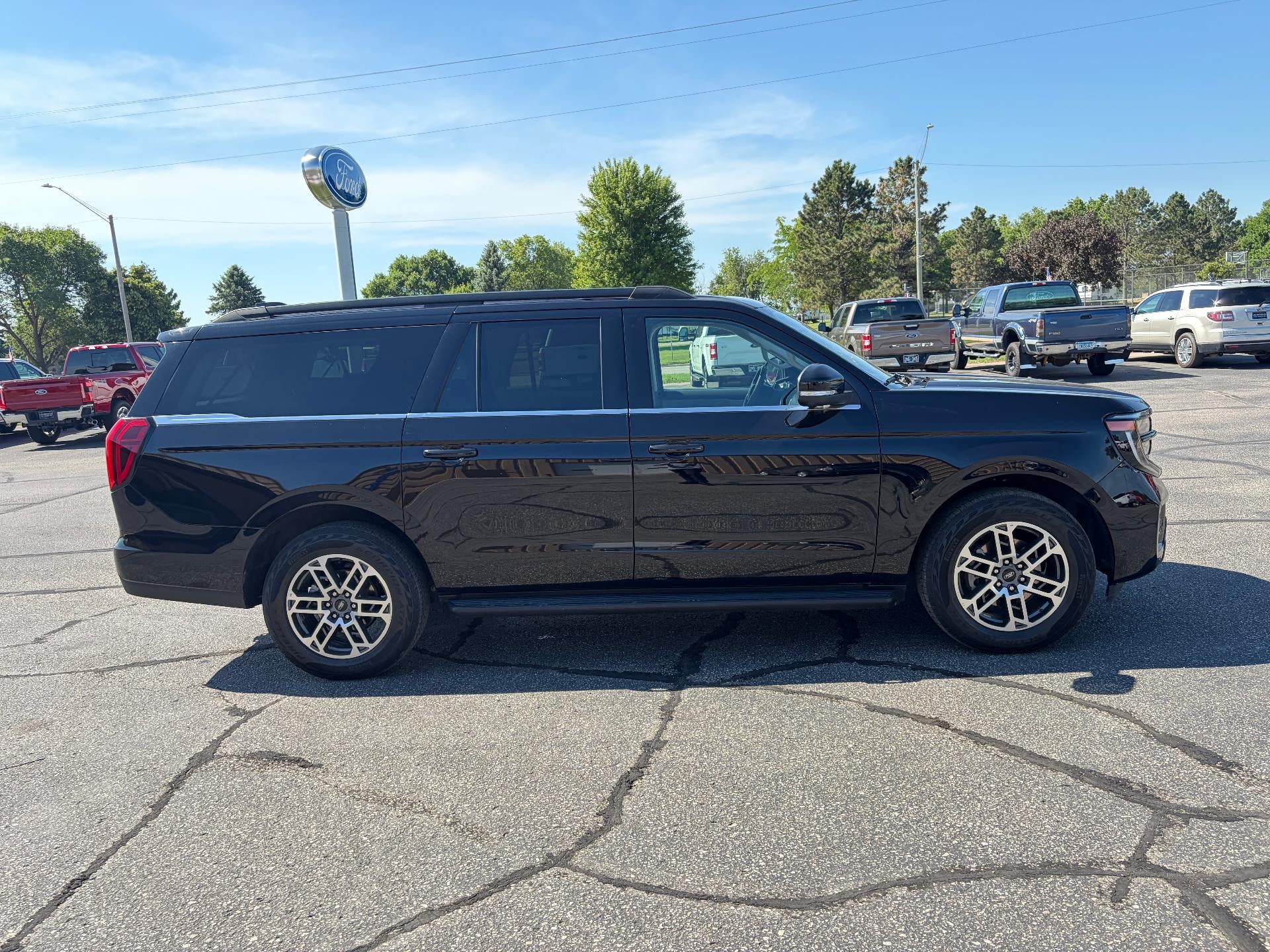 2025 Ford Expedition Max Active 4x4