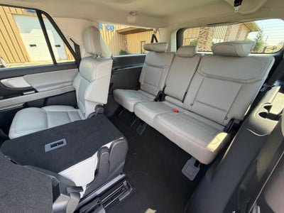 2025 Ford Expedition Max Active 4x4