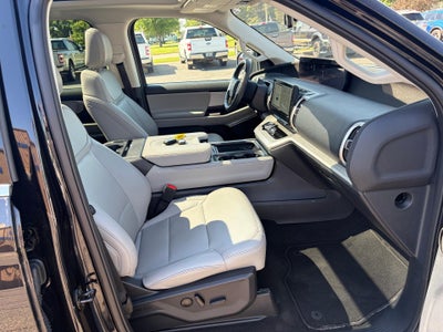 2025 Ford Expedition Max Active 4x4