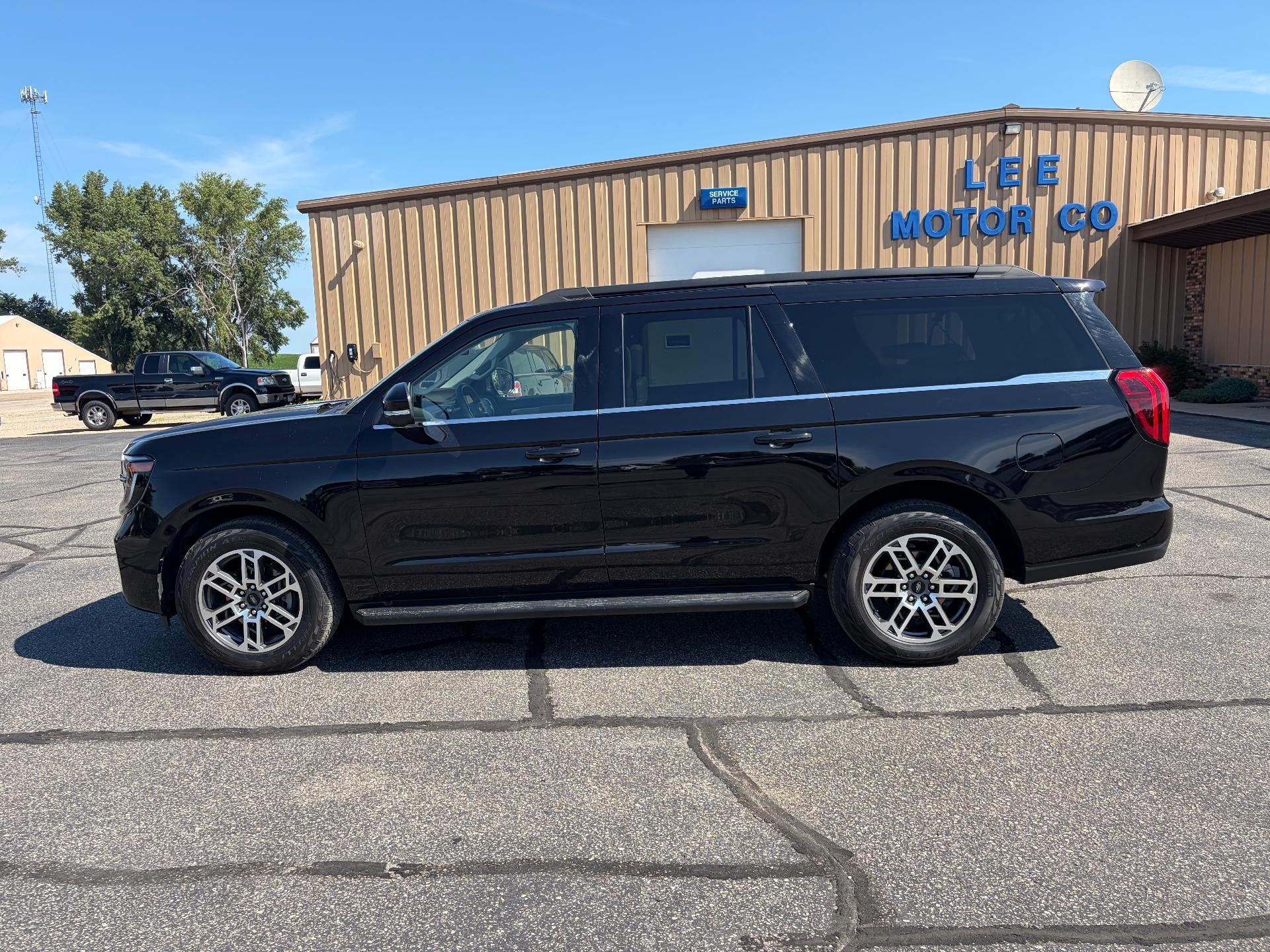 2025 Ford Expedition Max Active 4x4