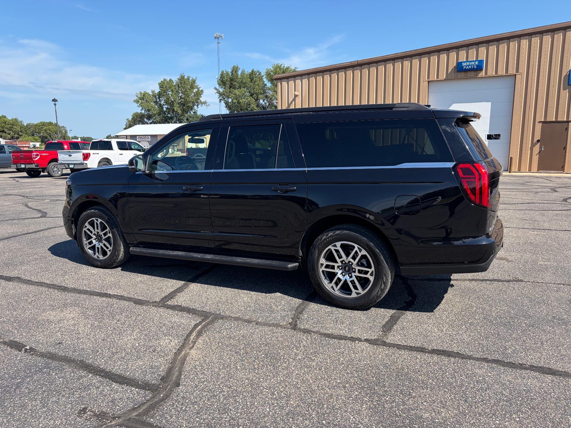 2025 Ford Expedition Max Active 4x4