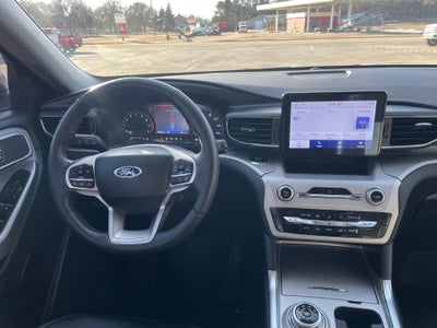 2023 Ford Explorer XLT 4WD