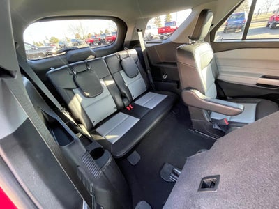 2023 Ford Explorer XLT 4WD