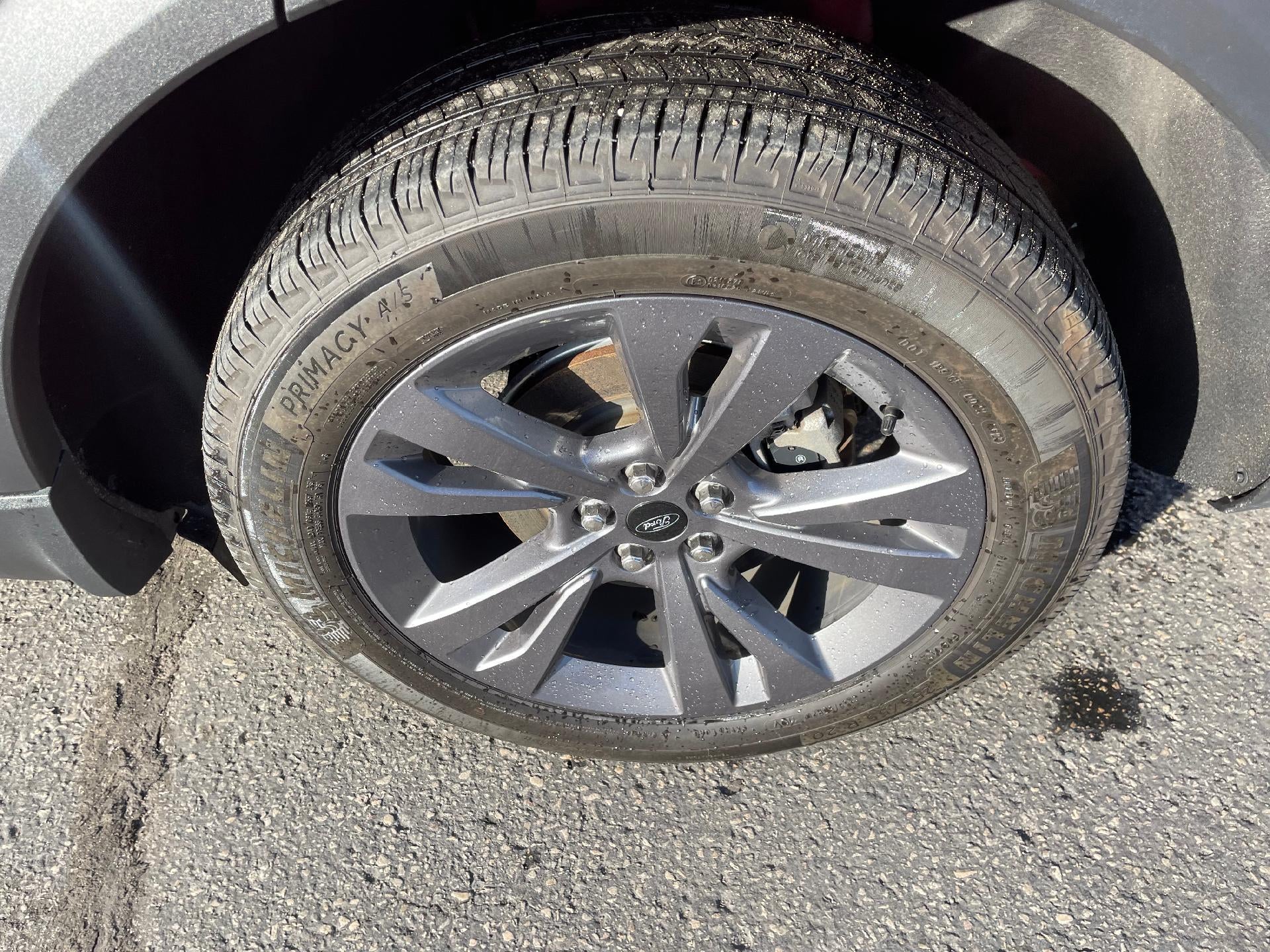 2023 Ford Explorer XLT 4WD