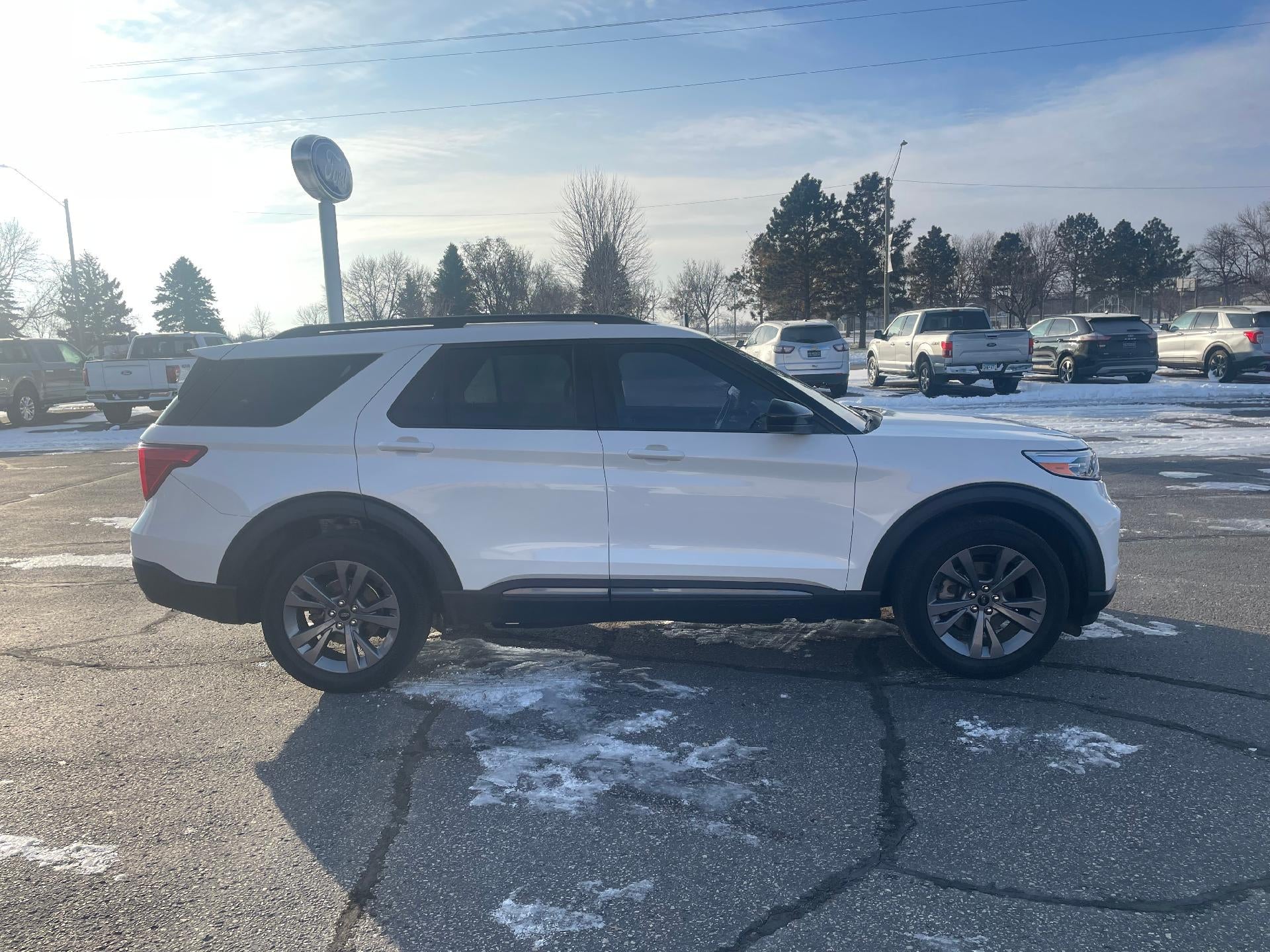 2022 Ford Explorer XLT 4WD