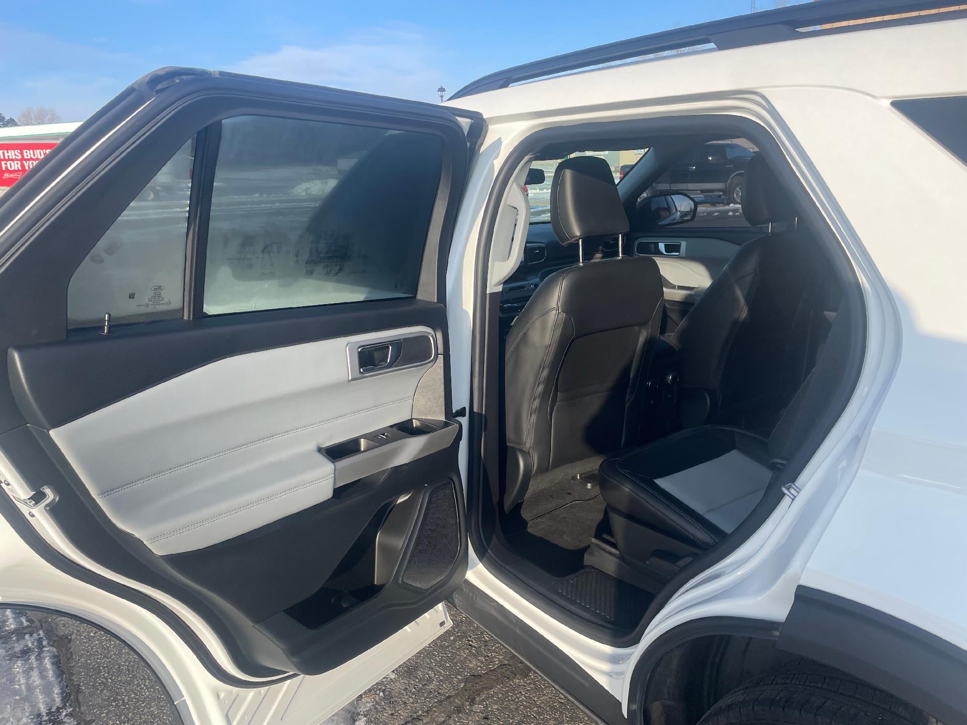 2022 Ford Explorer XLT 4WD