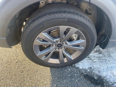 2022 Ford Explorer XLT 4WD