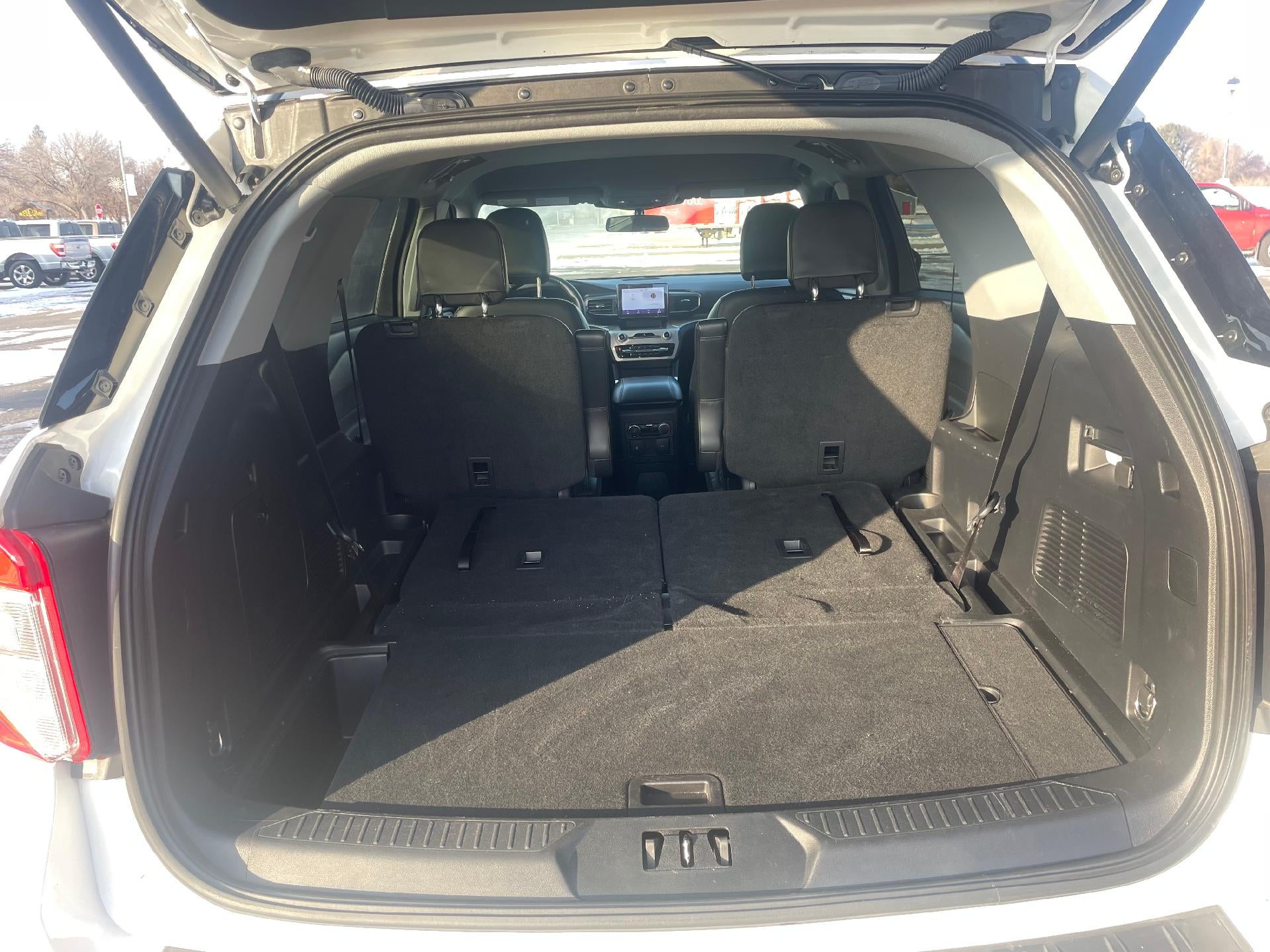 2022 Ford Explorer XLT 4WD