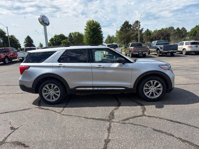 2022 Ford Explorer XLT 4WD