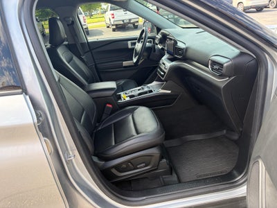 2022 Ford Explorer XLT 4WD