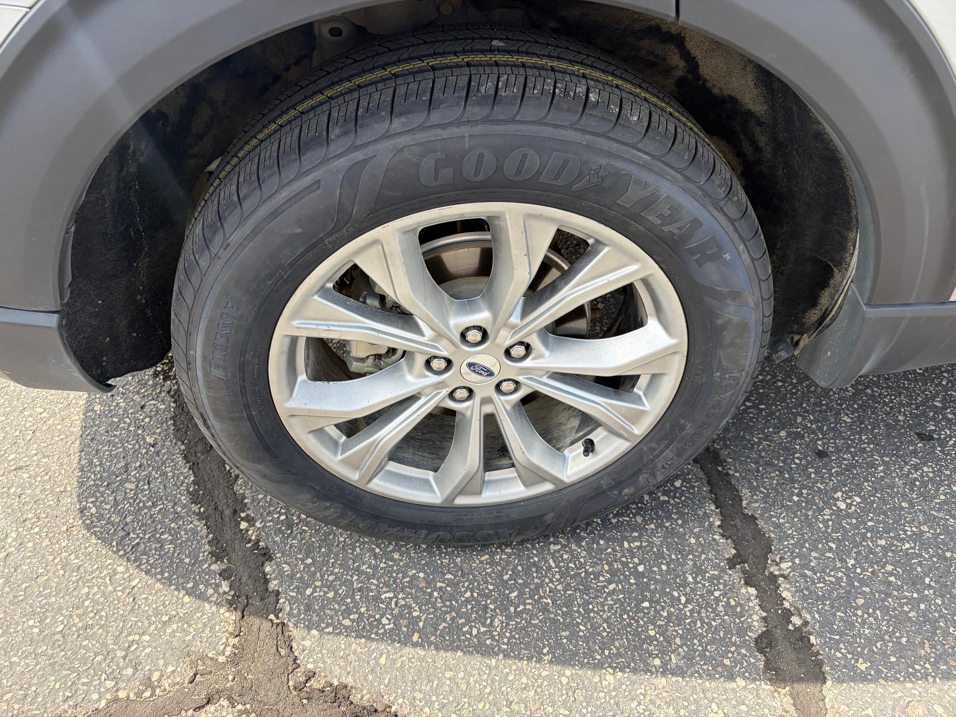 2022 Ford Explorer XLT 4WD