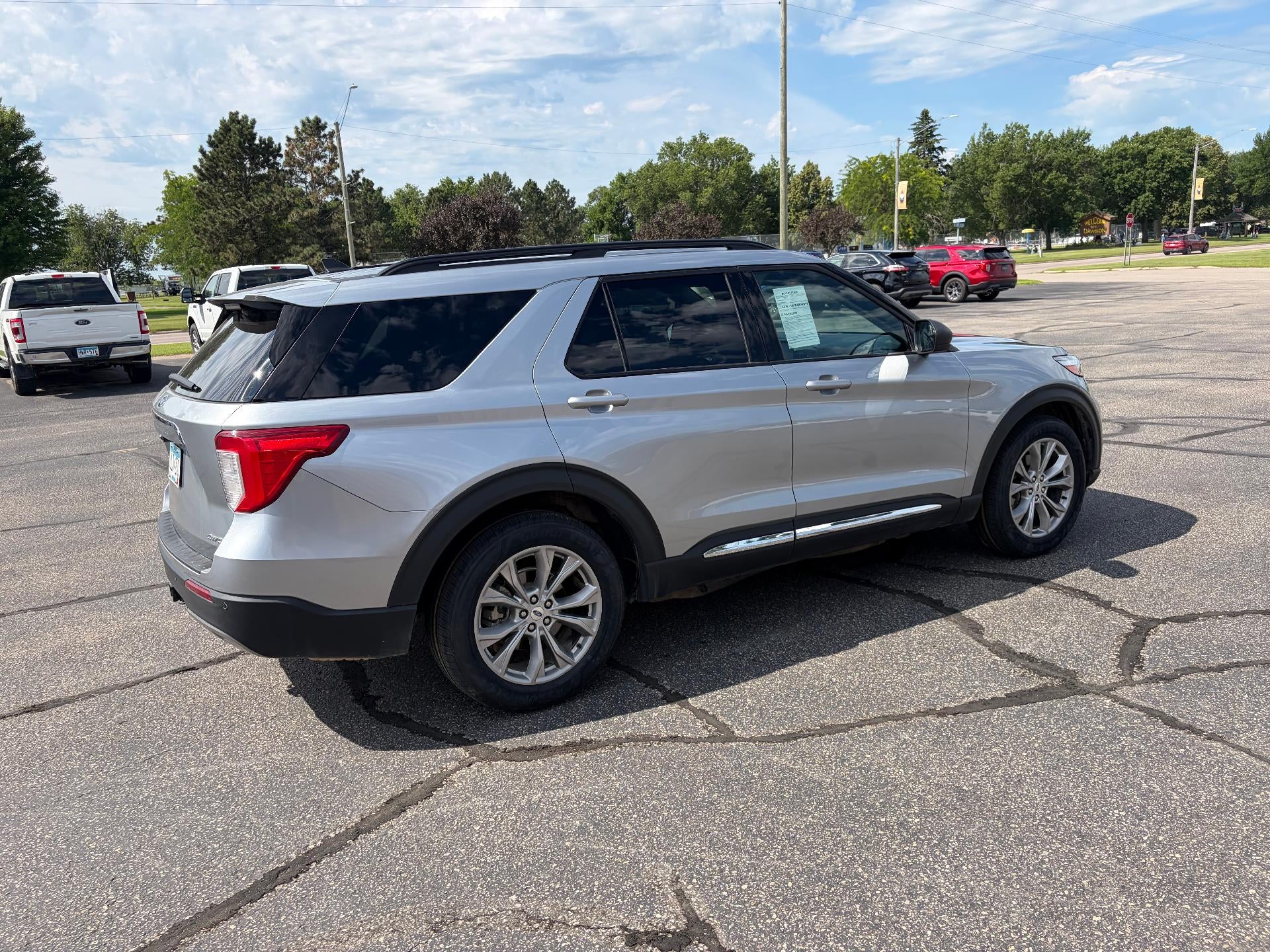 2022 Ford Explorer XLT 4WD