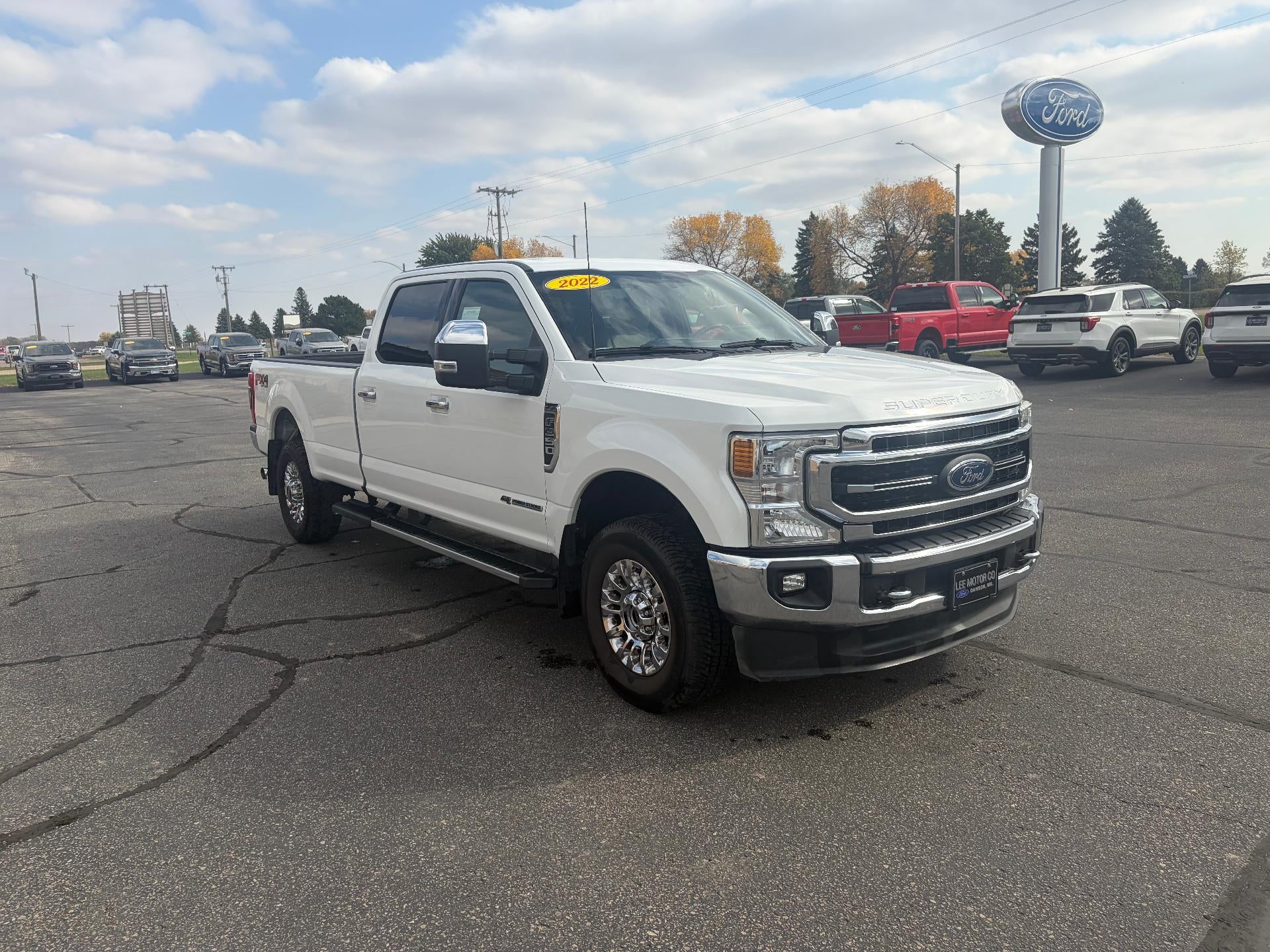 2022 Ford Super Duty F-350 SRW LARIAT 4WD Crew Cab 8' Box