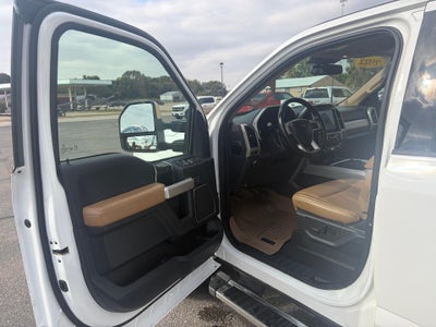 2022 Ford Super Duty F-350 SRW LARIAT 4WD Crew Cab 8' Box