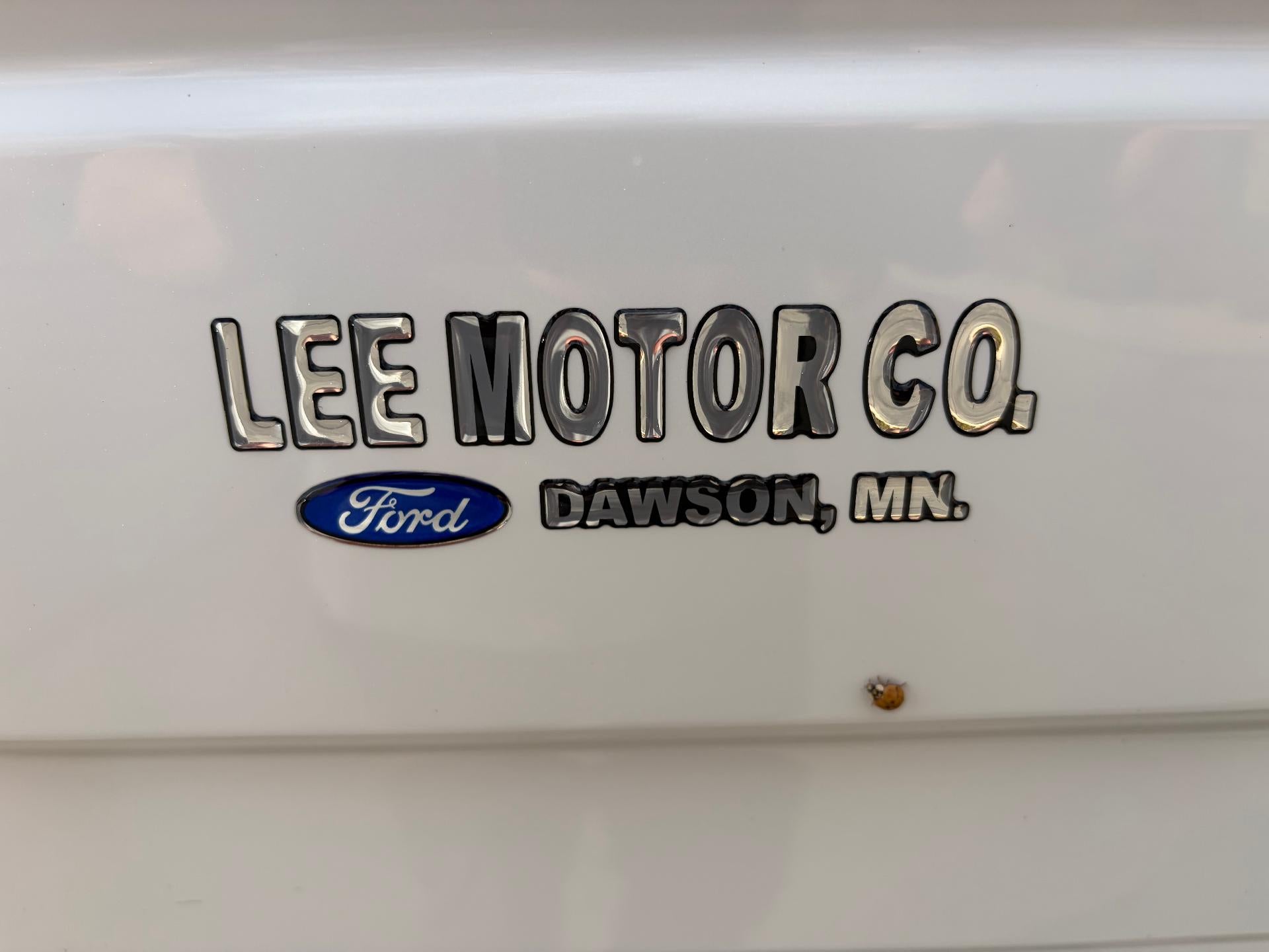 2022 Ford Super Duty F-350 SRW LARIAT 4WD Crew Cab 8' Box