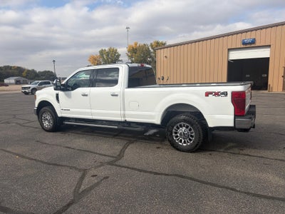 2022 Ford Super Duty F-350 SRW LARIAT 4WD Crew Cab 8' Box
