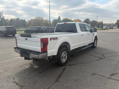 2022 Ford Super Duty F-350 SRW LARIAT 4WD Crew Cab 8' Box