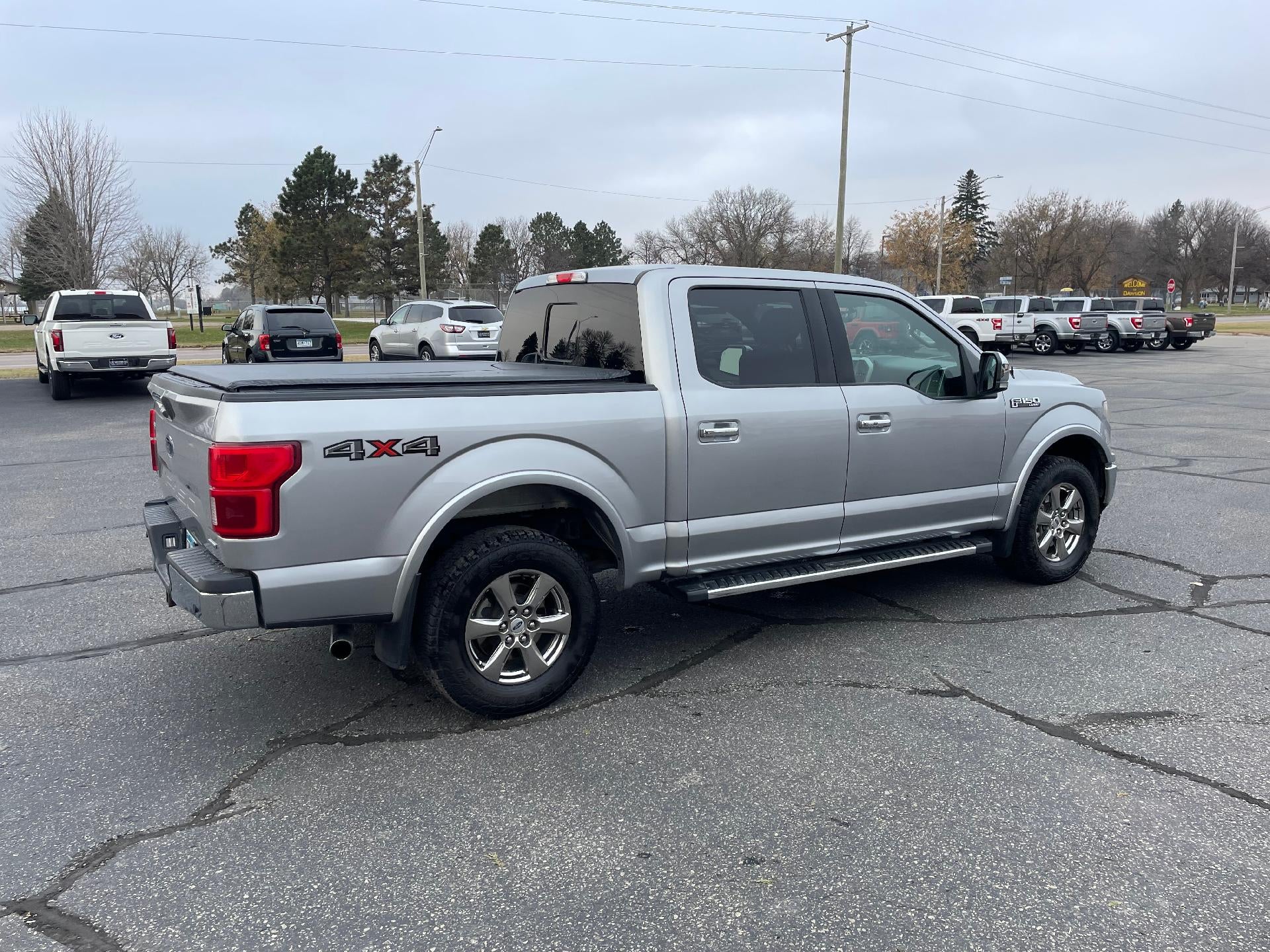 2020 Ford F-150 LARIAT 4WD SuperCrew 5.5' Box