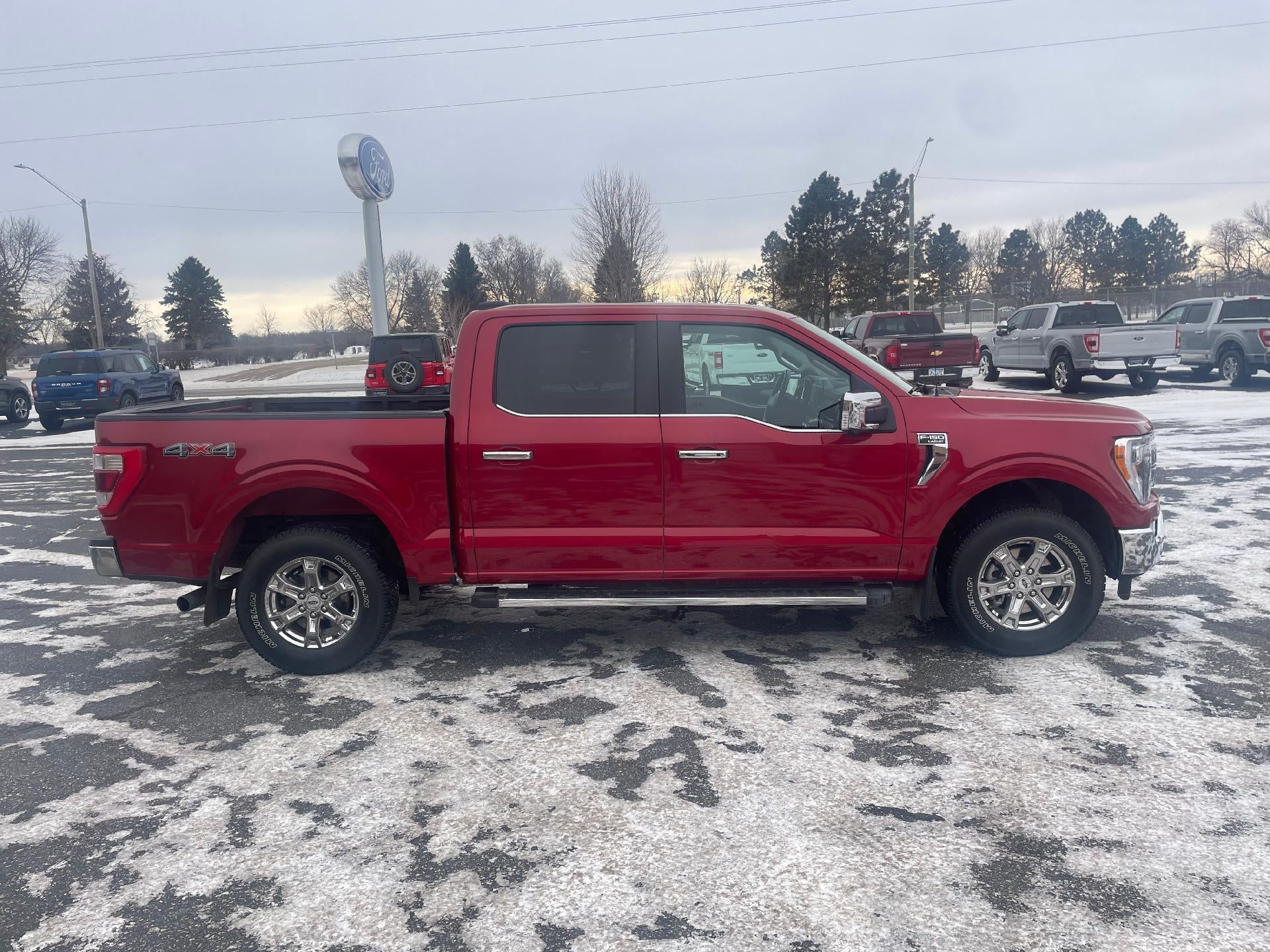 2021 Ford F-150 LARIAT 4WD SuperCrew 5.5' Box