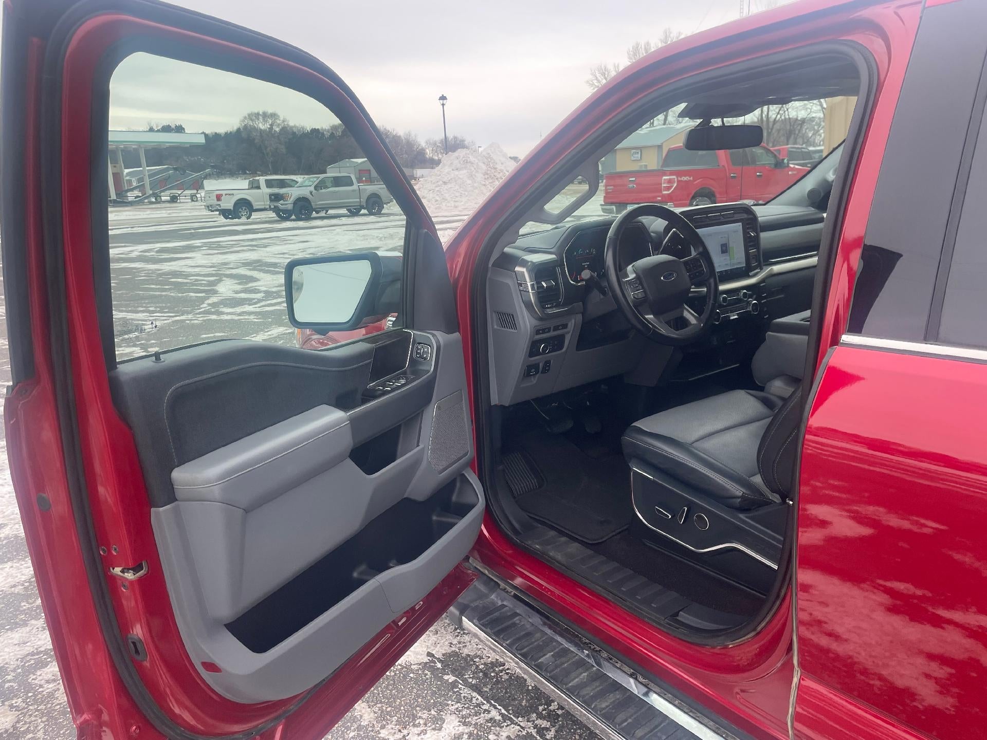 2021 Ford F-150 LARIAT 4WD SuperCrew 5.5' Box