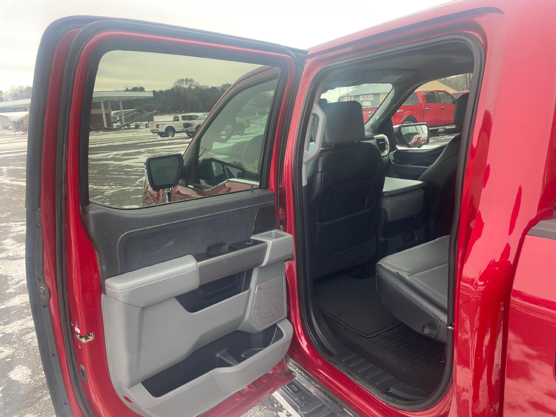 2021 Ford F-150 LARIAT 4WD SuperCrew 5.5' Box