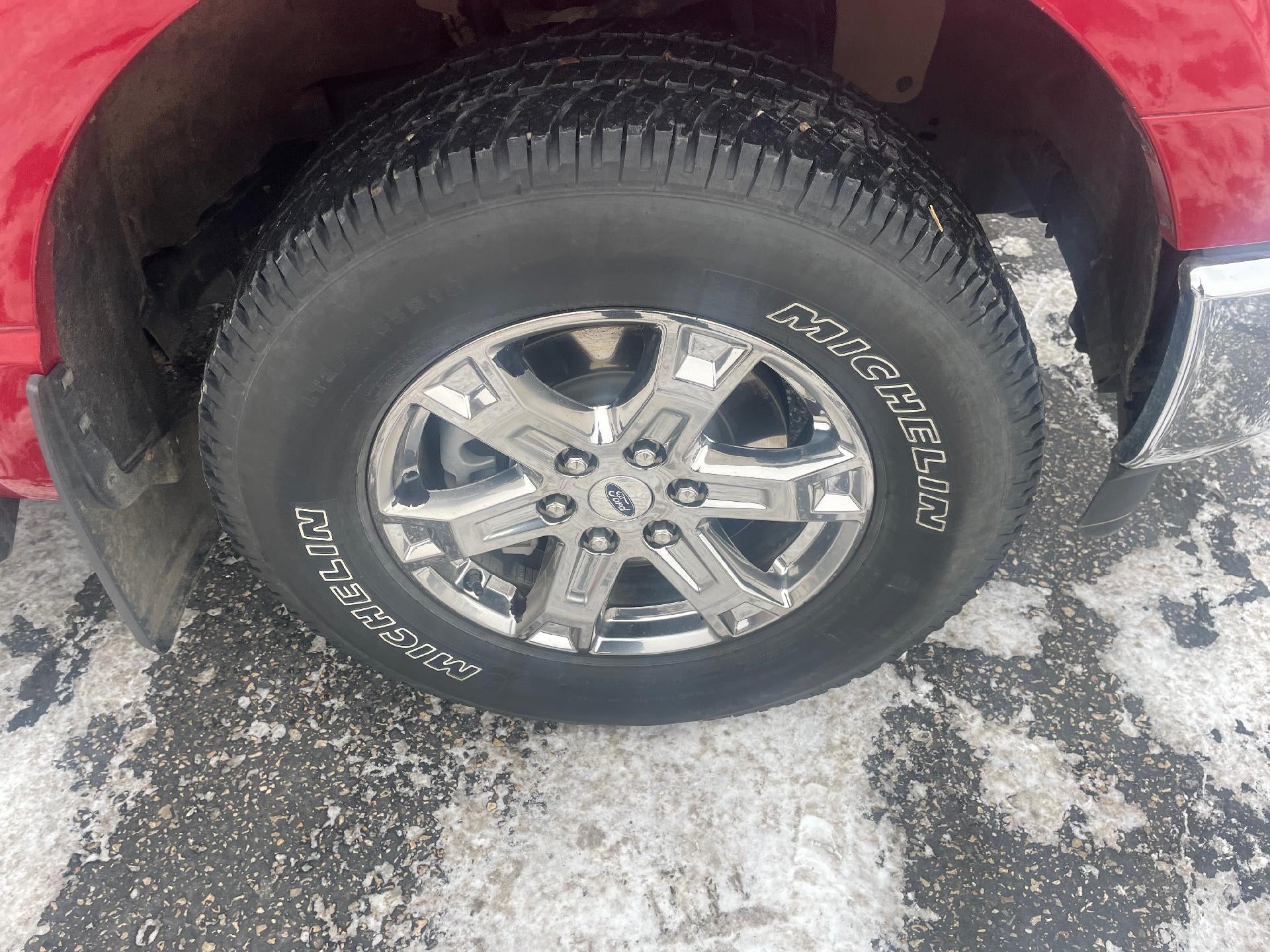 2021 Ford F-150 LARIAT 4WD SuperCrew 5.5' Box