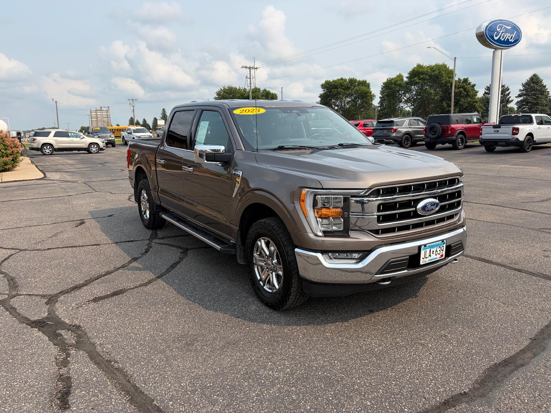 2023 Ford F-150 LARIAT 4WD SuperCrew 5.5' Box
