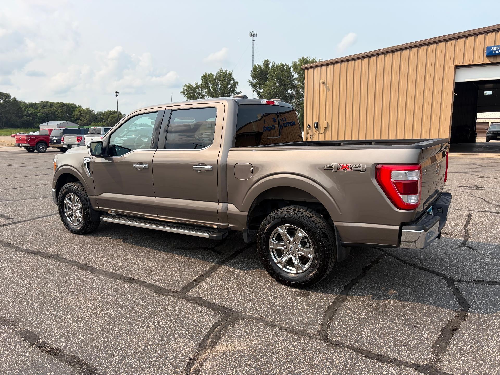 2023 Ford F-150 LARIAT 4WD SuperCrew 5.5' Box