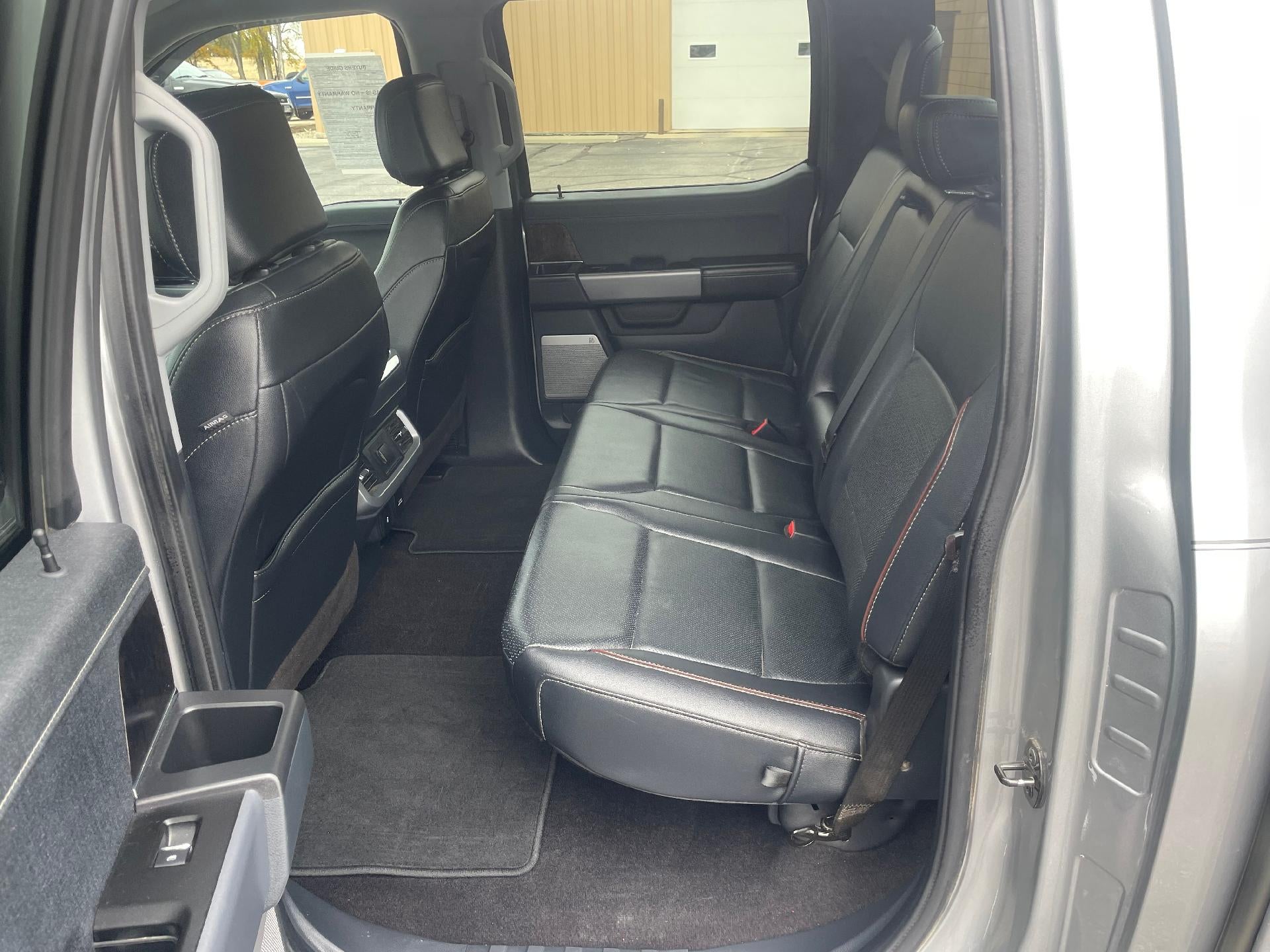 2022 Ford F-150 LARIAT 4WD SuperCrew 5.5' Box