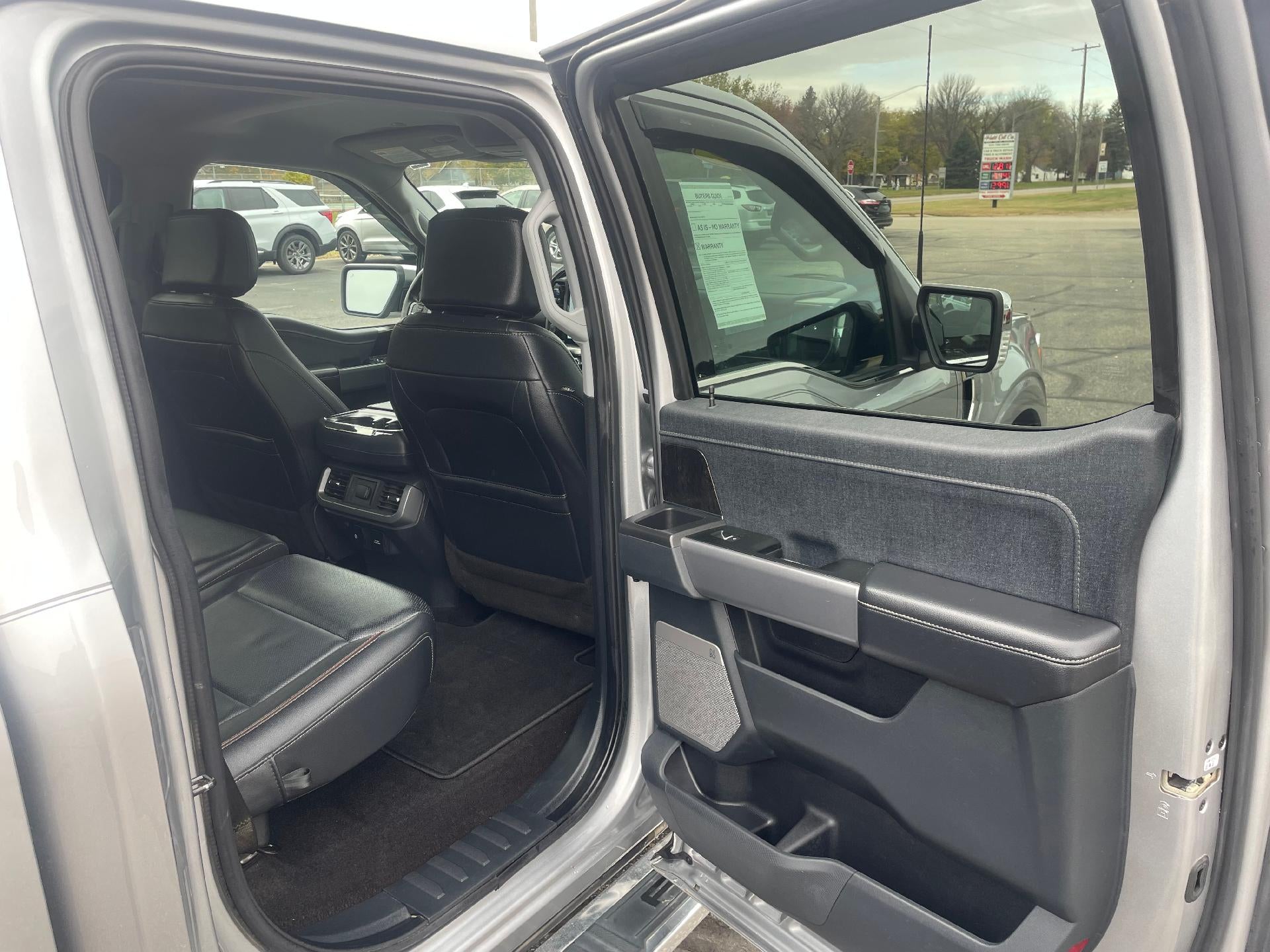 2022 Ford F-150 LARIAT 4WD SuperCrew 5.5' Box