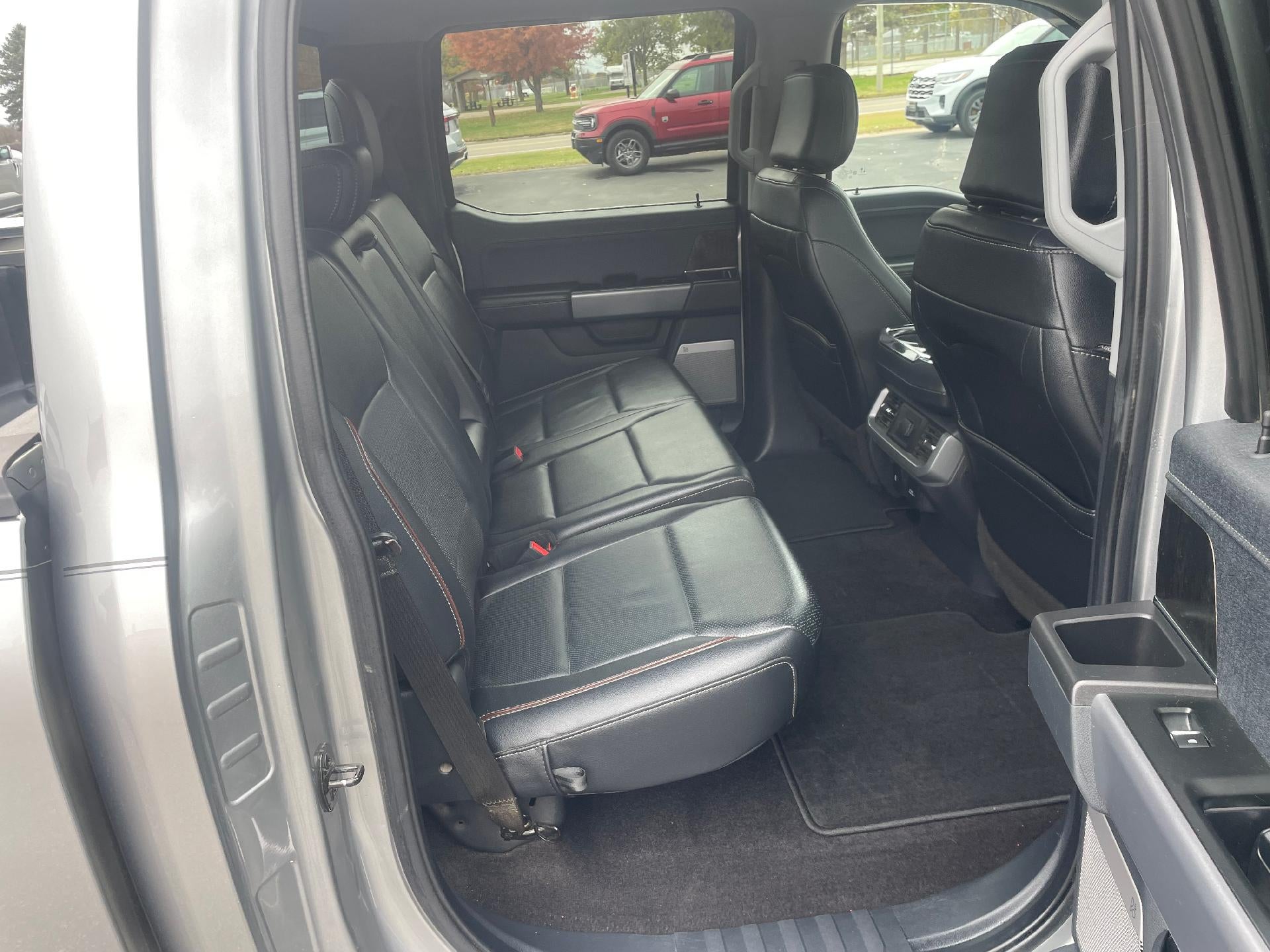 2022 Ford F-150 LARIAT 4WD SuperCrew 5.5' Box