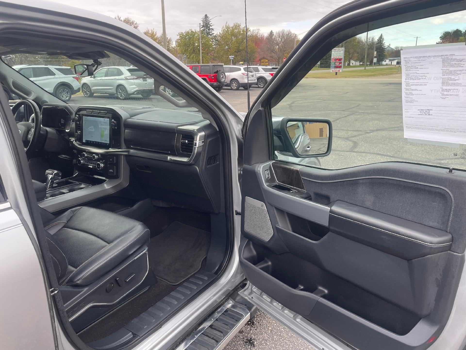 2022 Ford F-150 LARIAT 4WD SuperCrew 5.5' Box